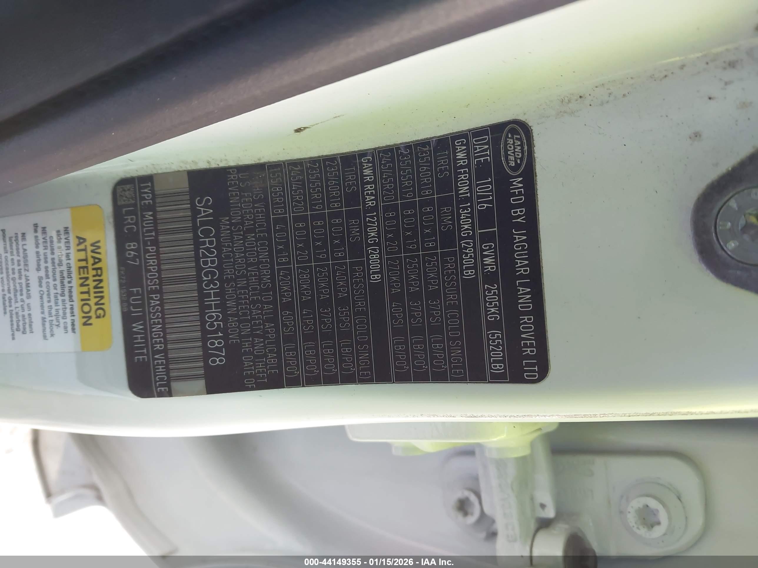 LAND ROVER image 9