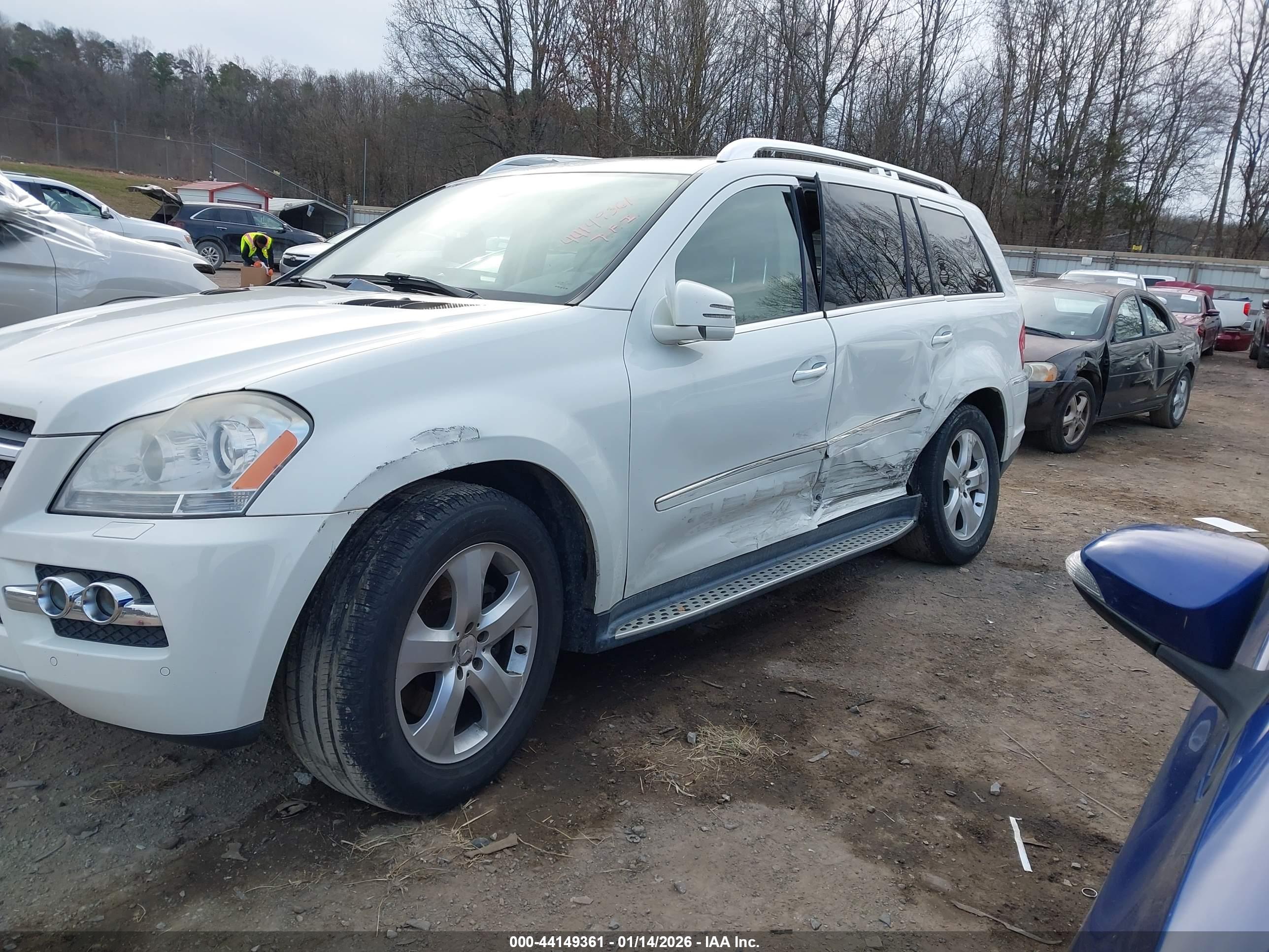 MERCEDES-BENZ GL image 2