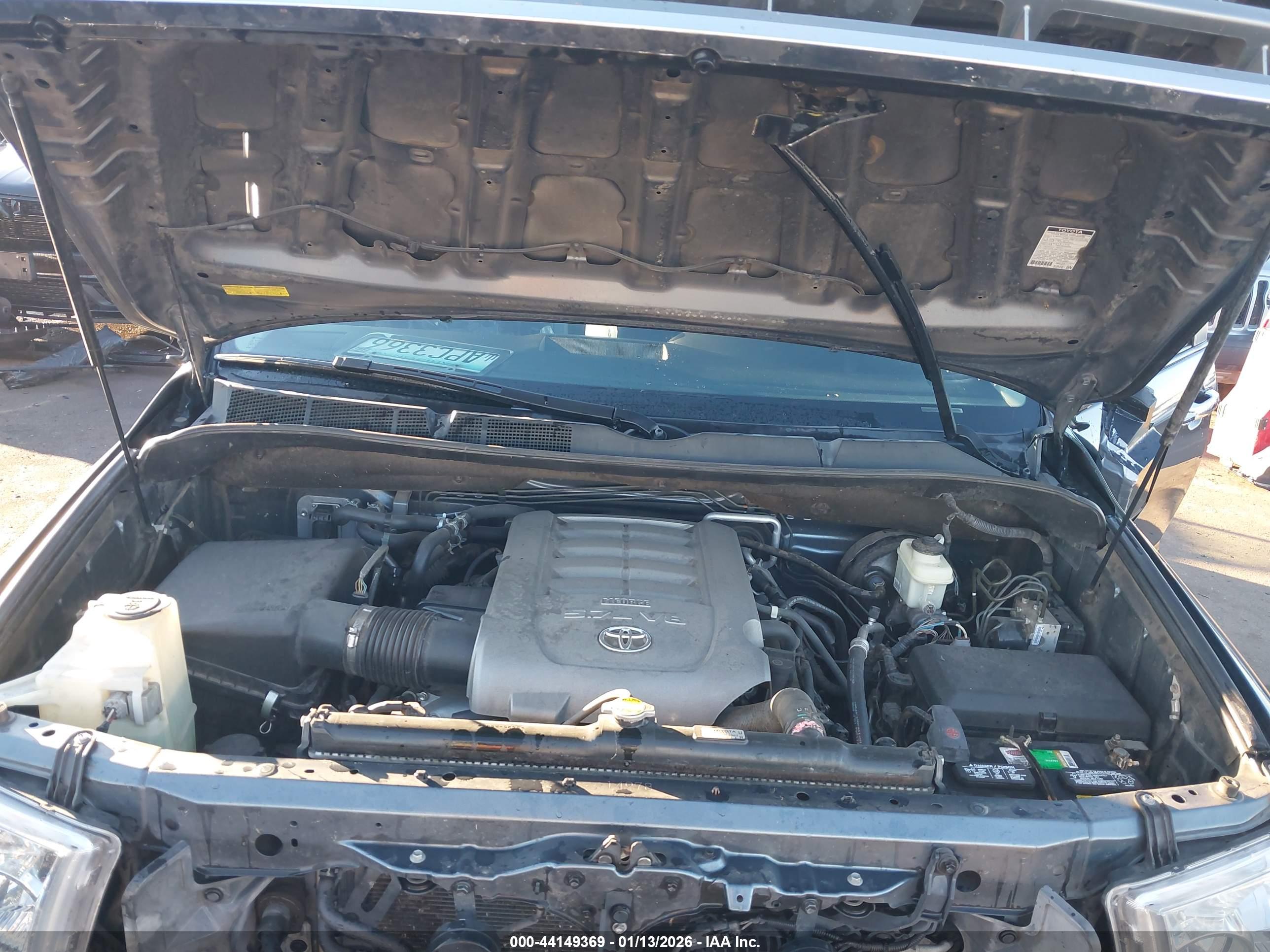 TOYOTA SEQUOIA image 10
