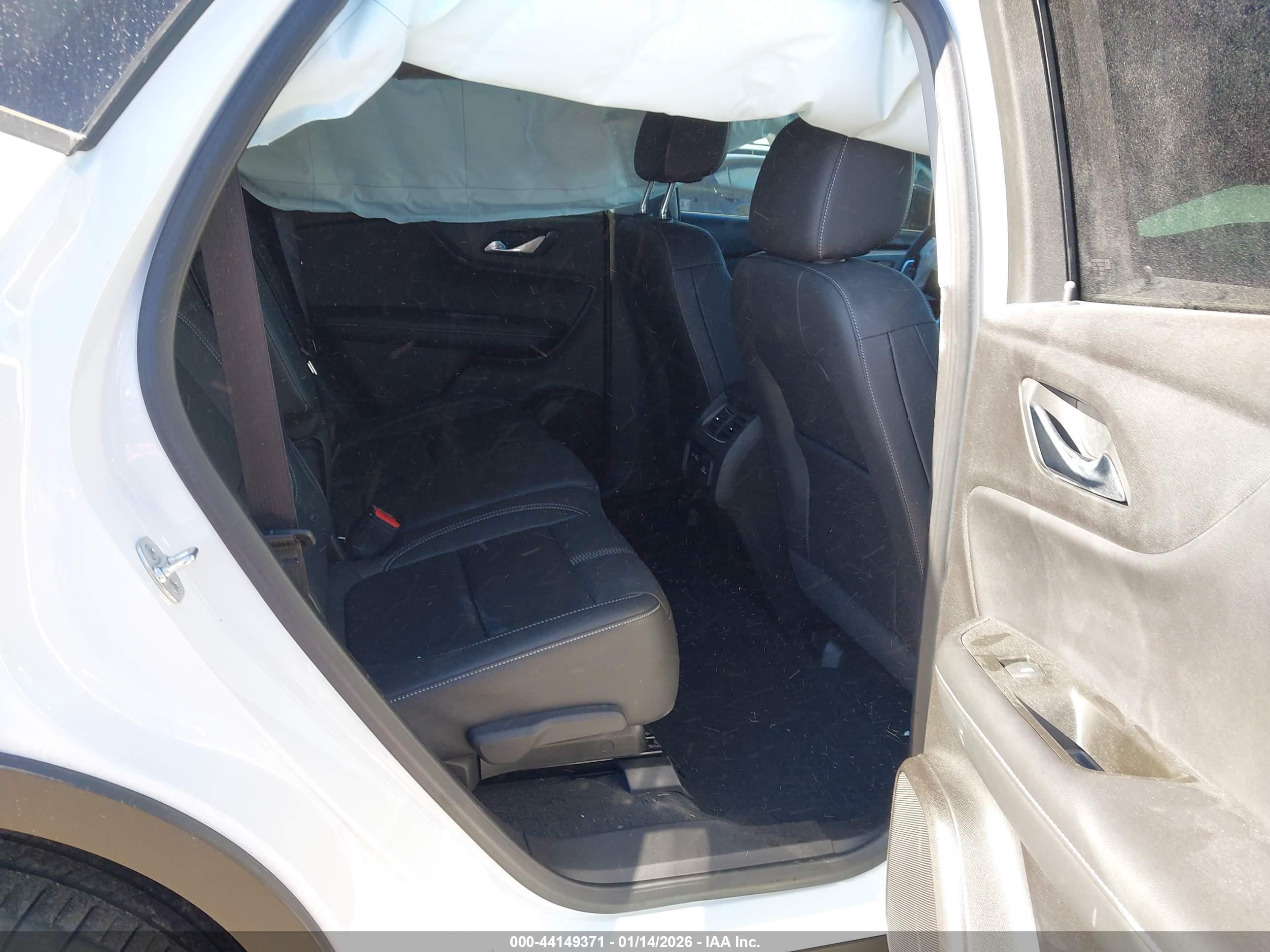 CHEVROLET BLAZER image 8