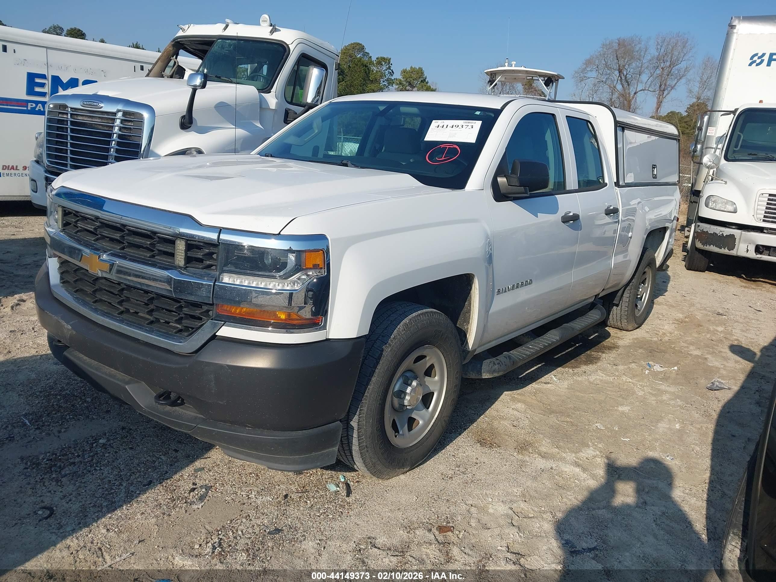 CHEVROLET SILVERADO image 2
