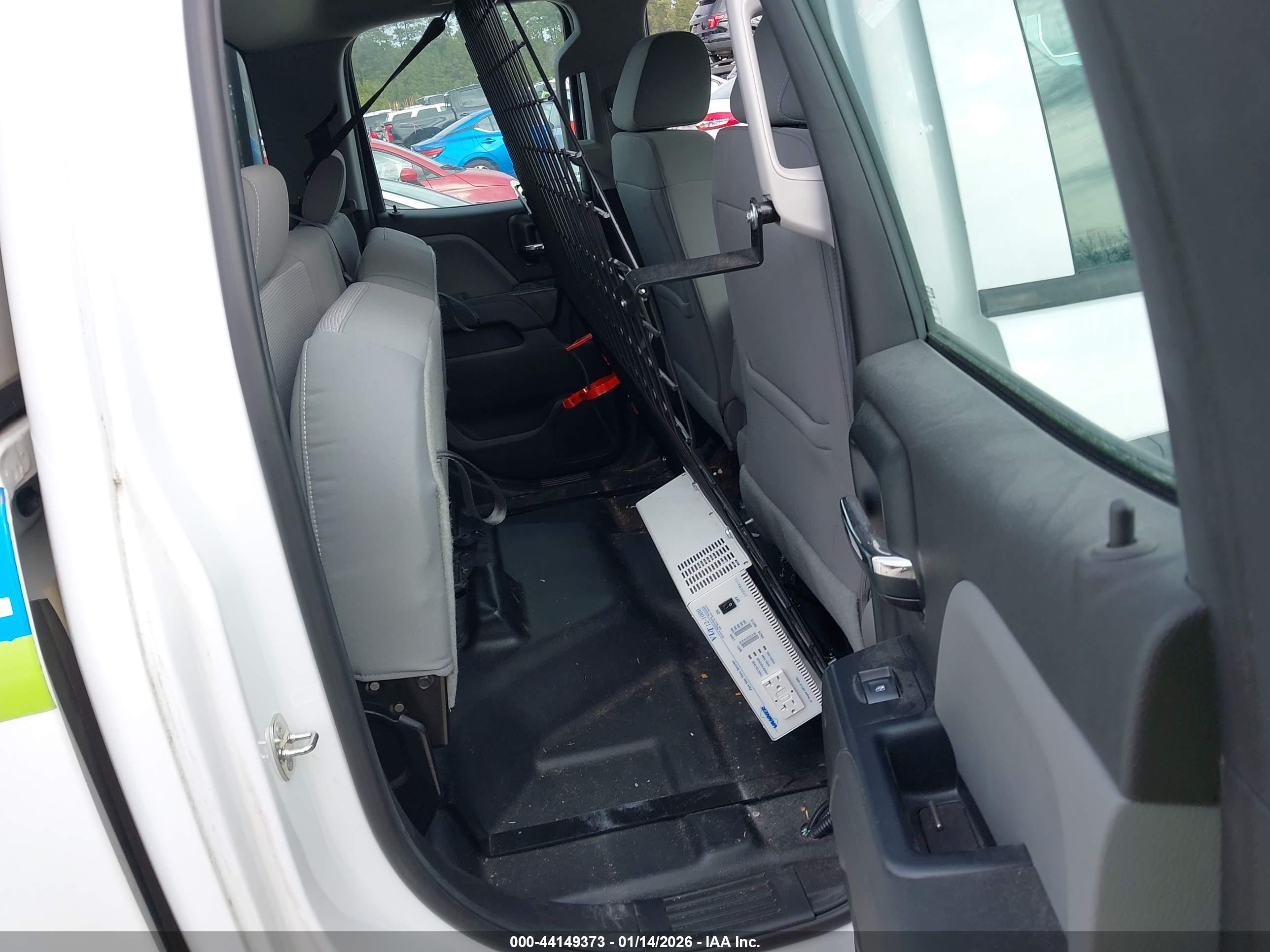 CHEVROLET SILVERADO image 8