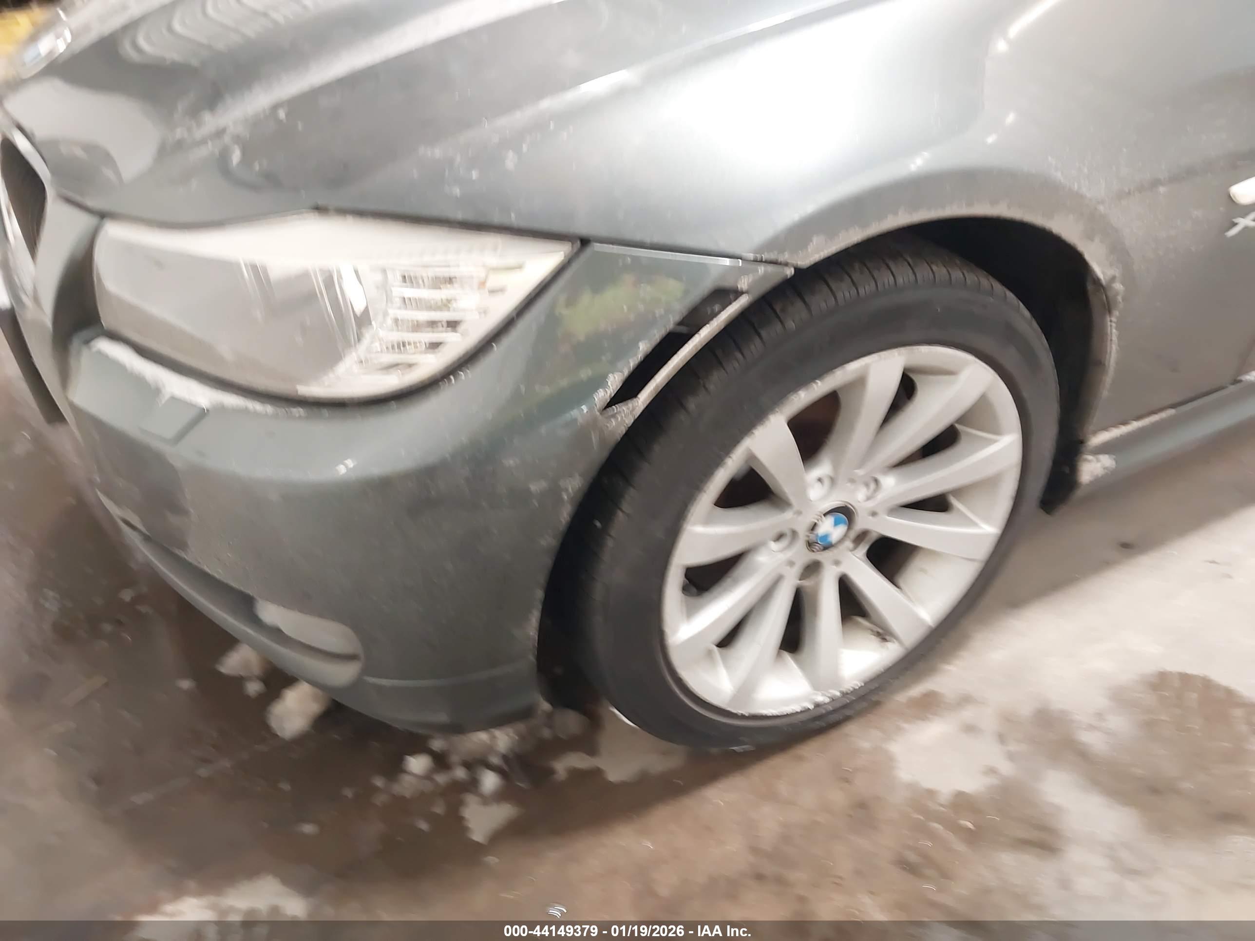BMW 328I image 6