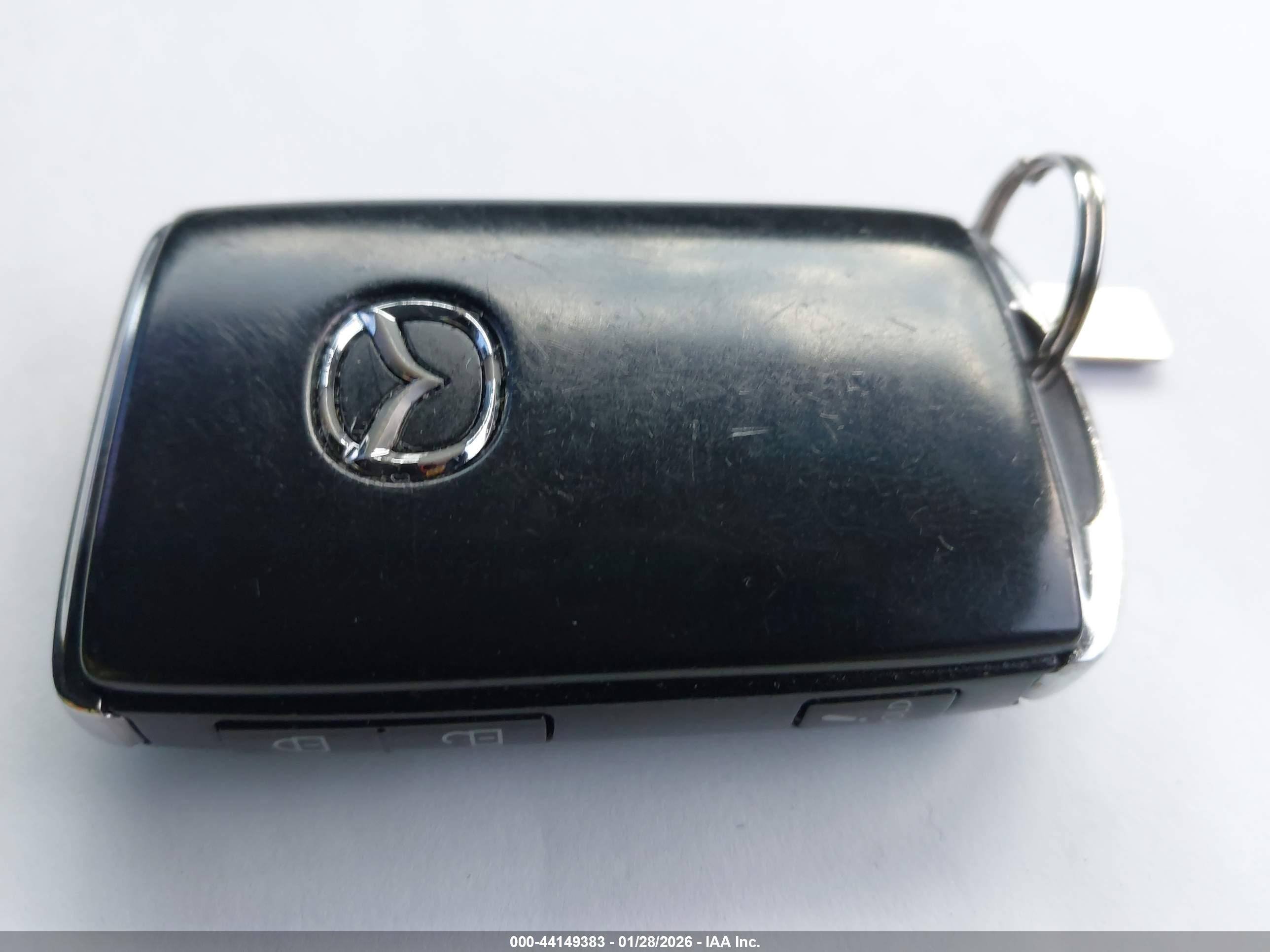 MAZDA MAZDA3 image 11