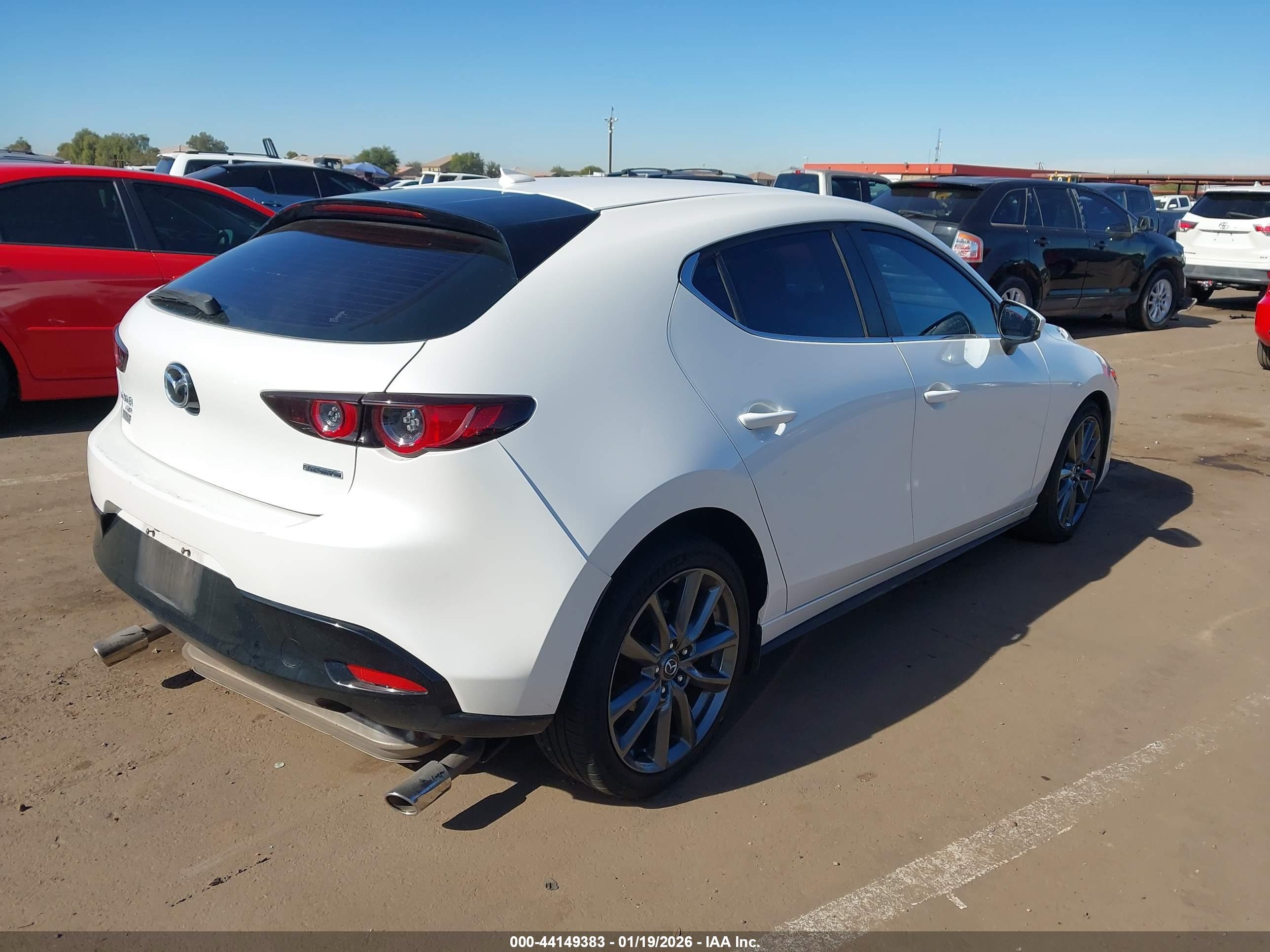 MAZDA MAZDA3 image 4