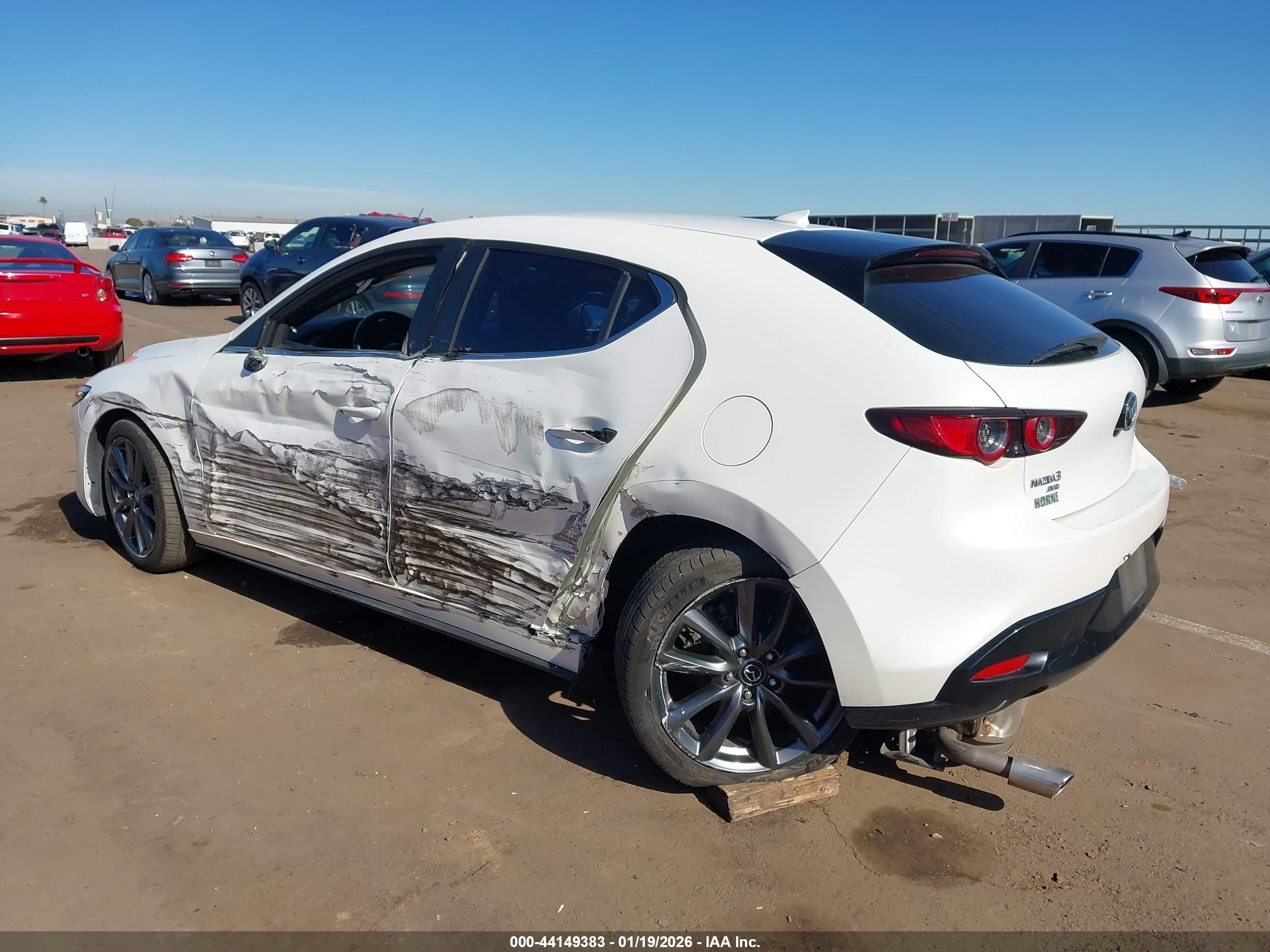 MAZDA MAZDA3 image 6