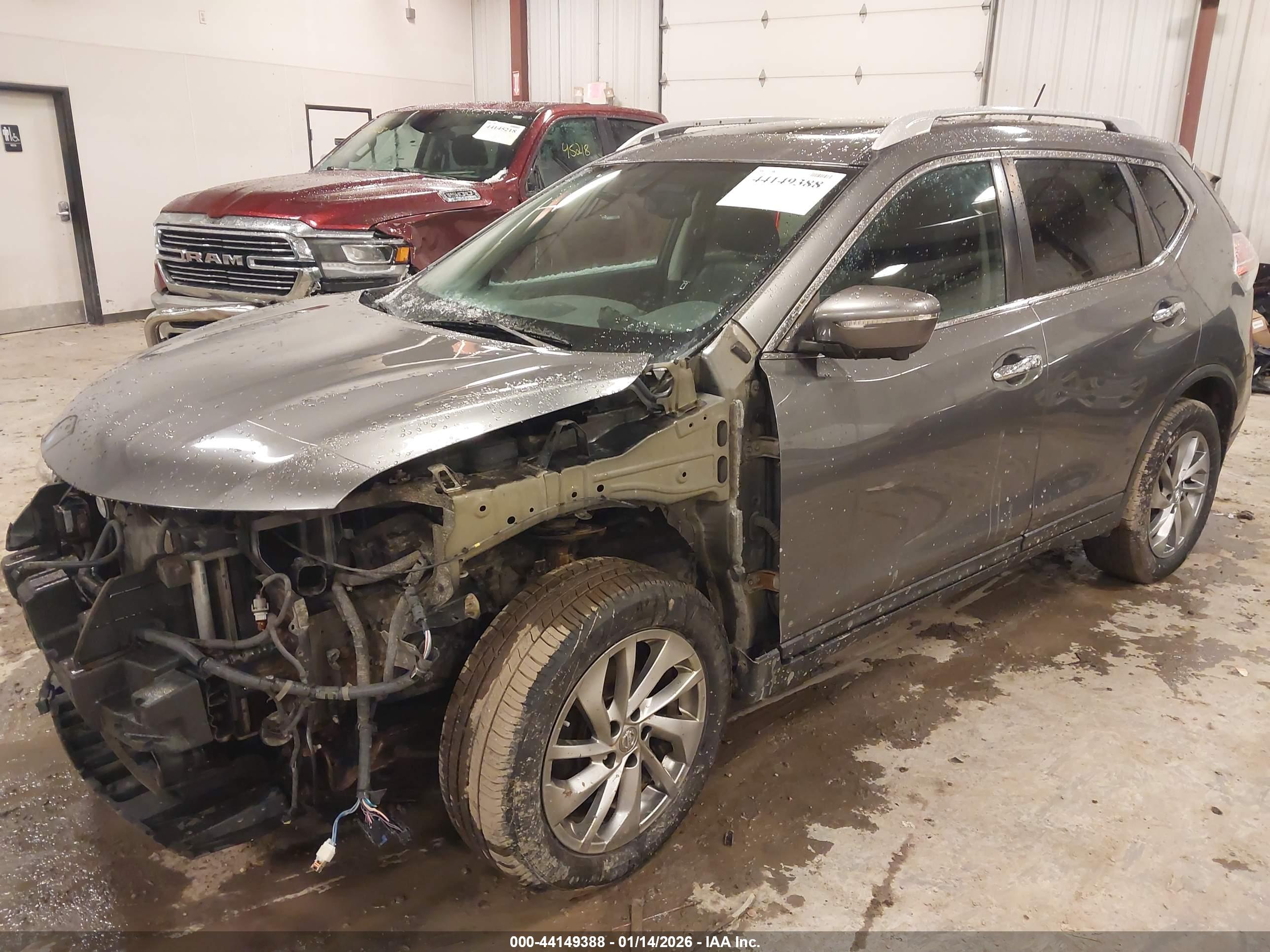 NISSAN ROGUE image 2