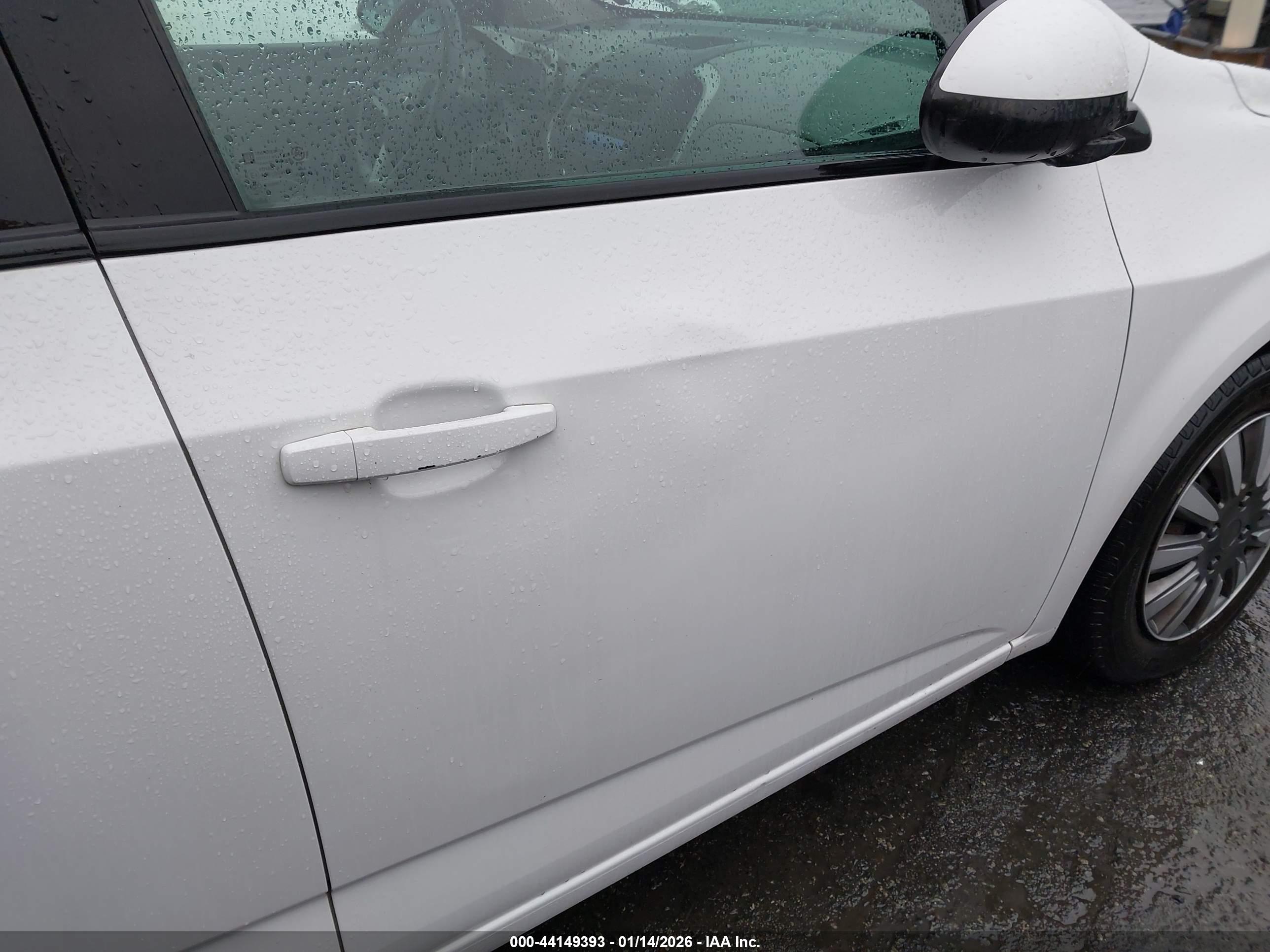 CHEVROLET SONIC image 6
