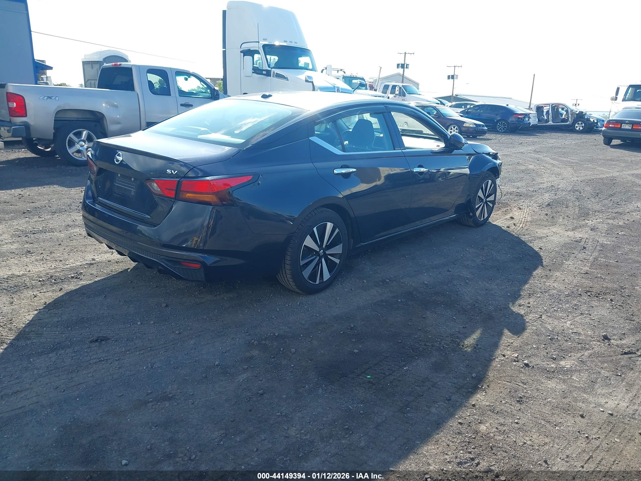 NISSAN ALTIMA image 4