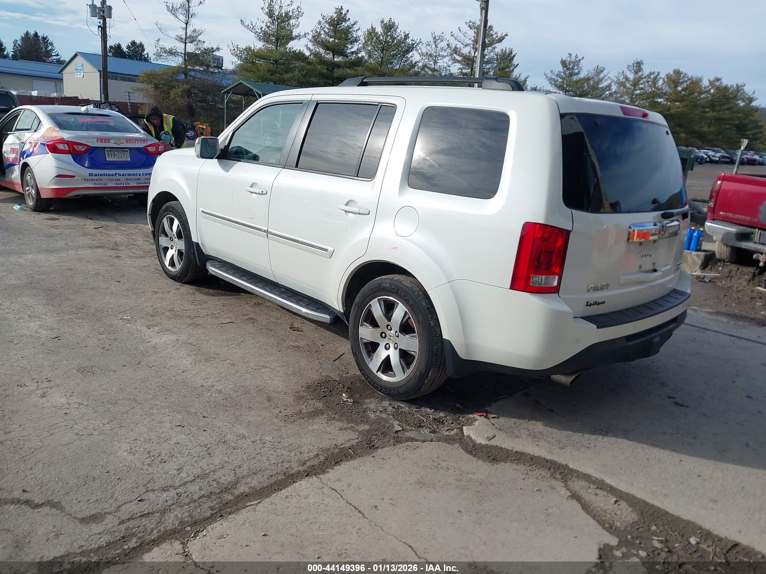 HONDA PILOT image 3