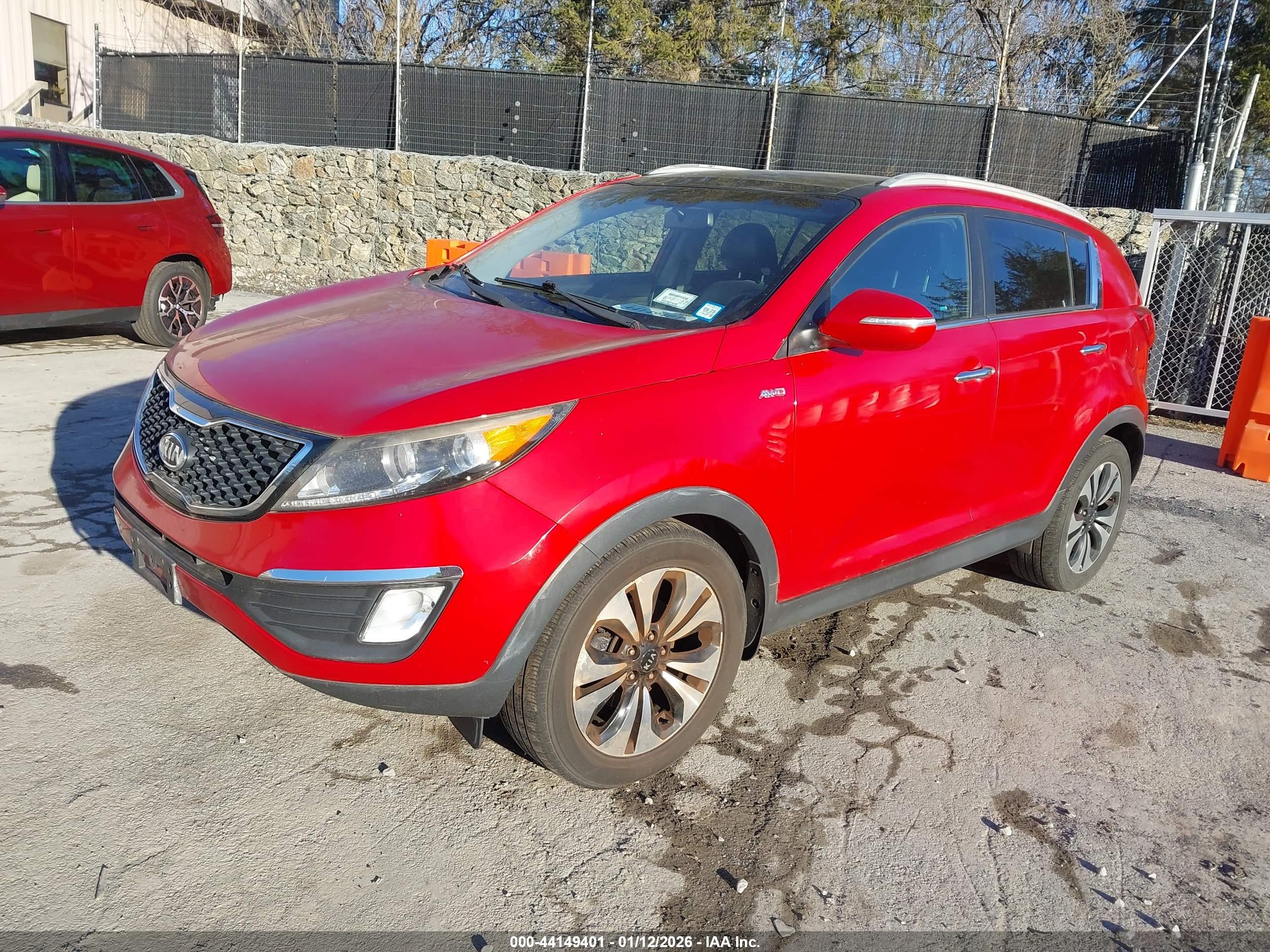 KIA SPORTAGE image 2