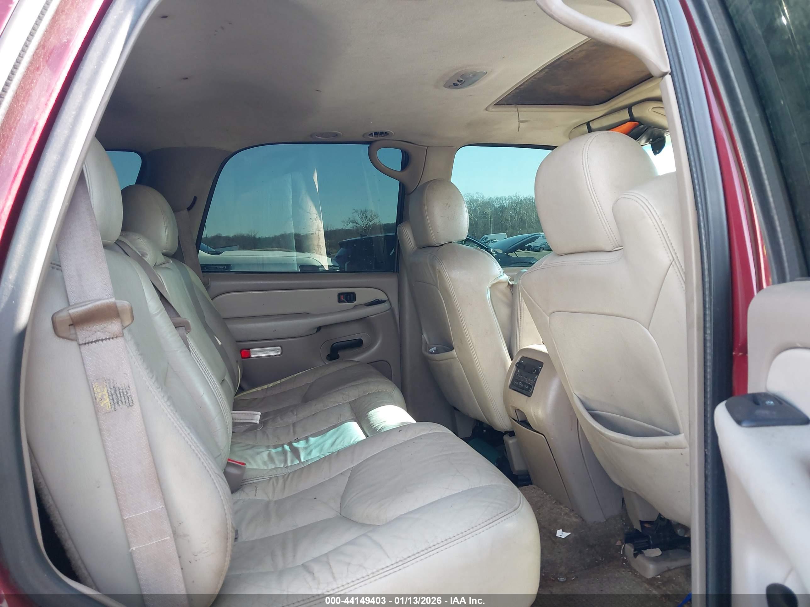 GMC YUKON image 8