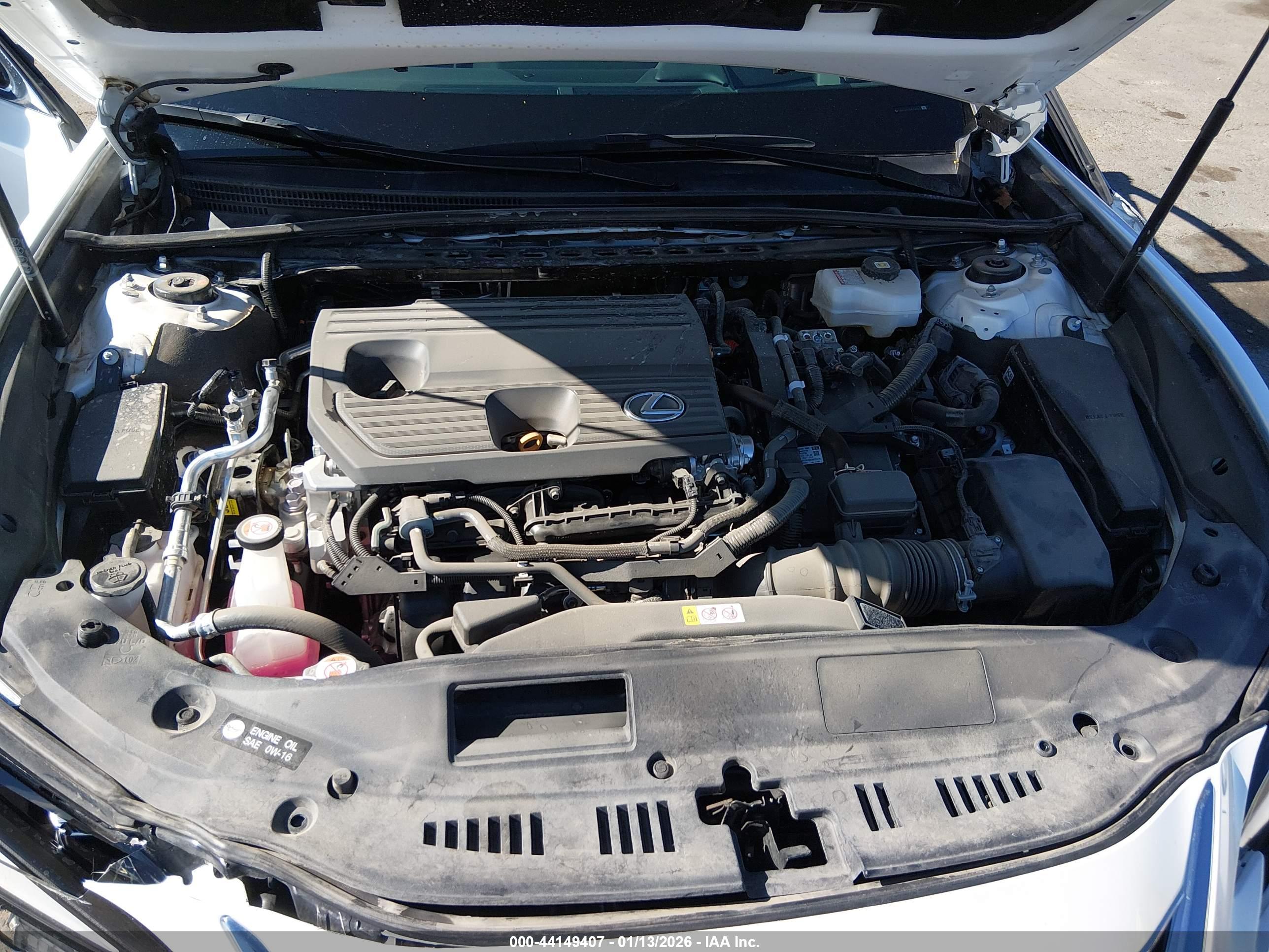 LEXUS ES image 10
