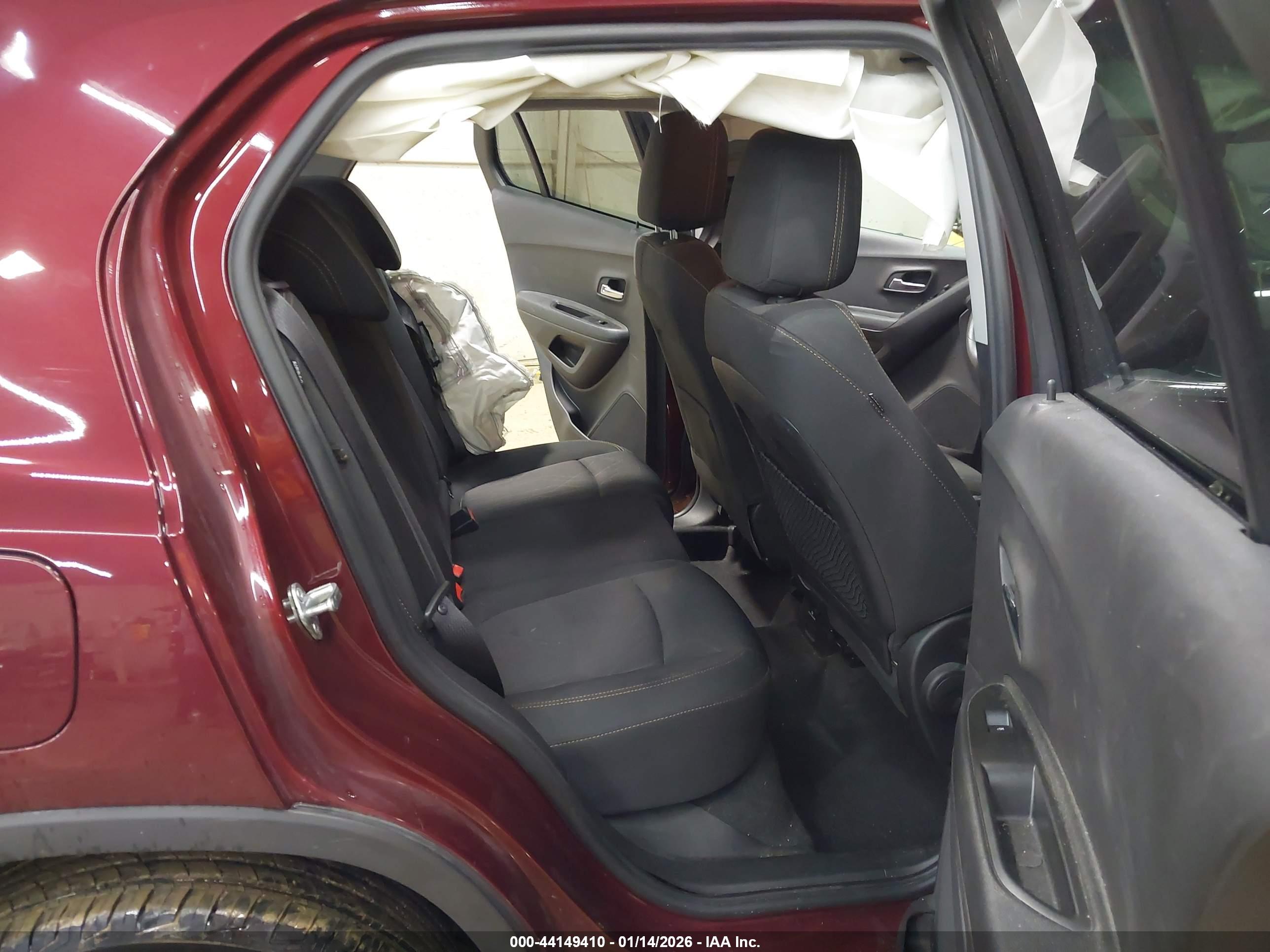 CHEVROLET TRAX image 8
