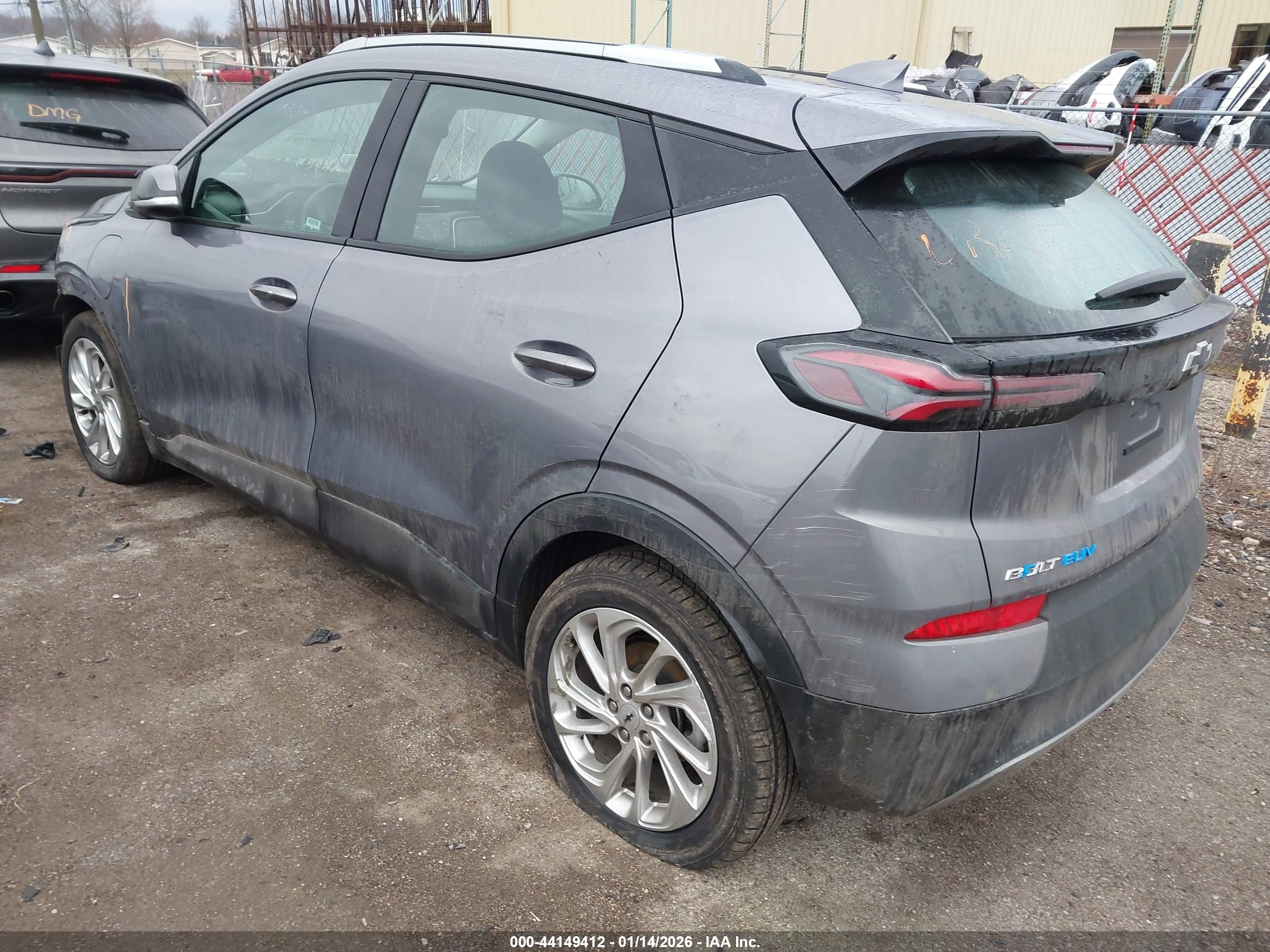 CHEVROLET BOLT image 3