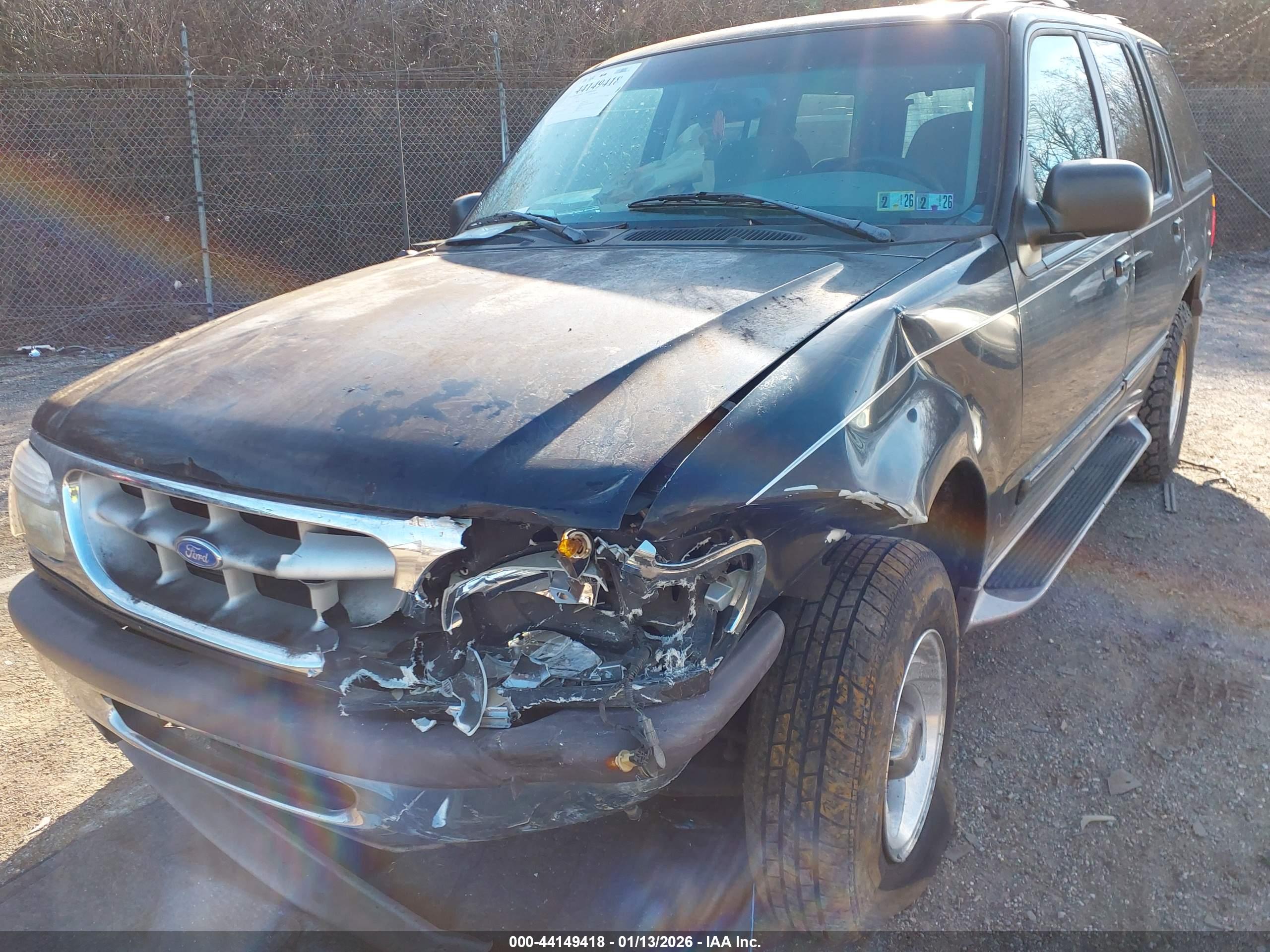 FORD EXPLORER image 6