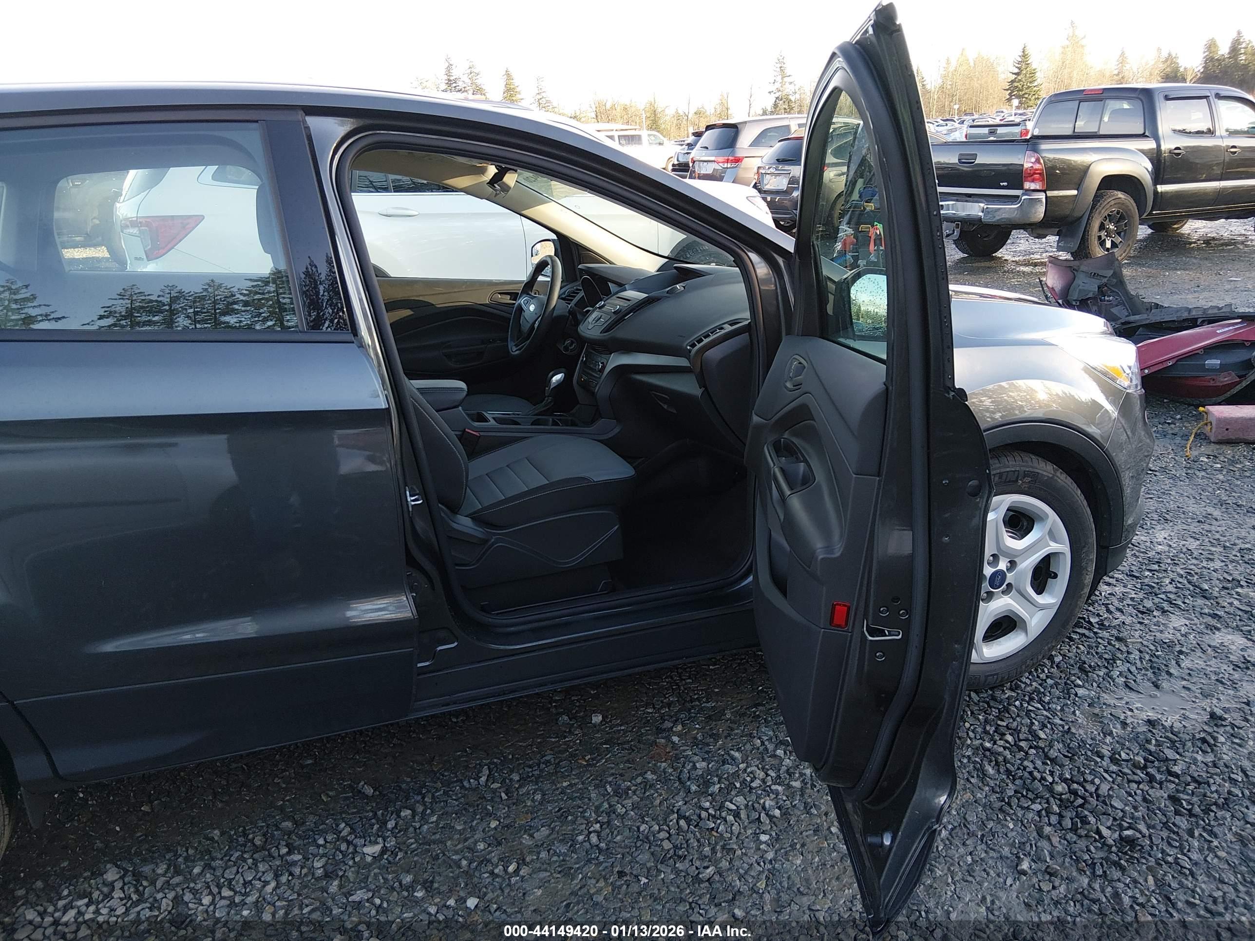 FORD ESCAPE image 5