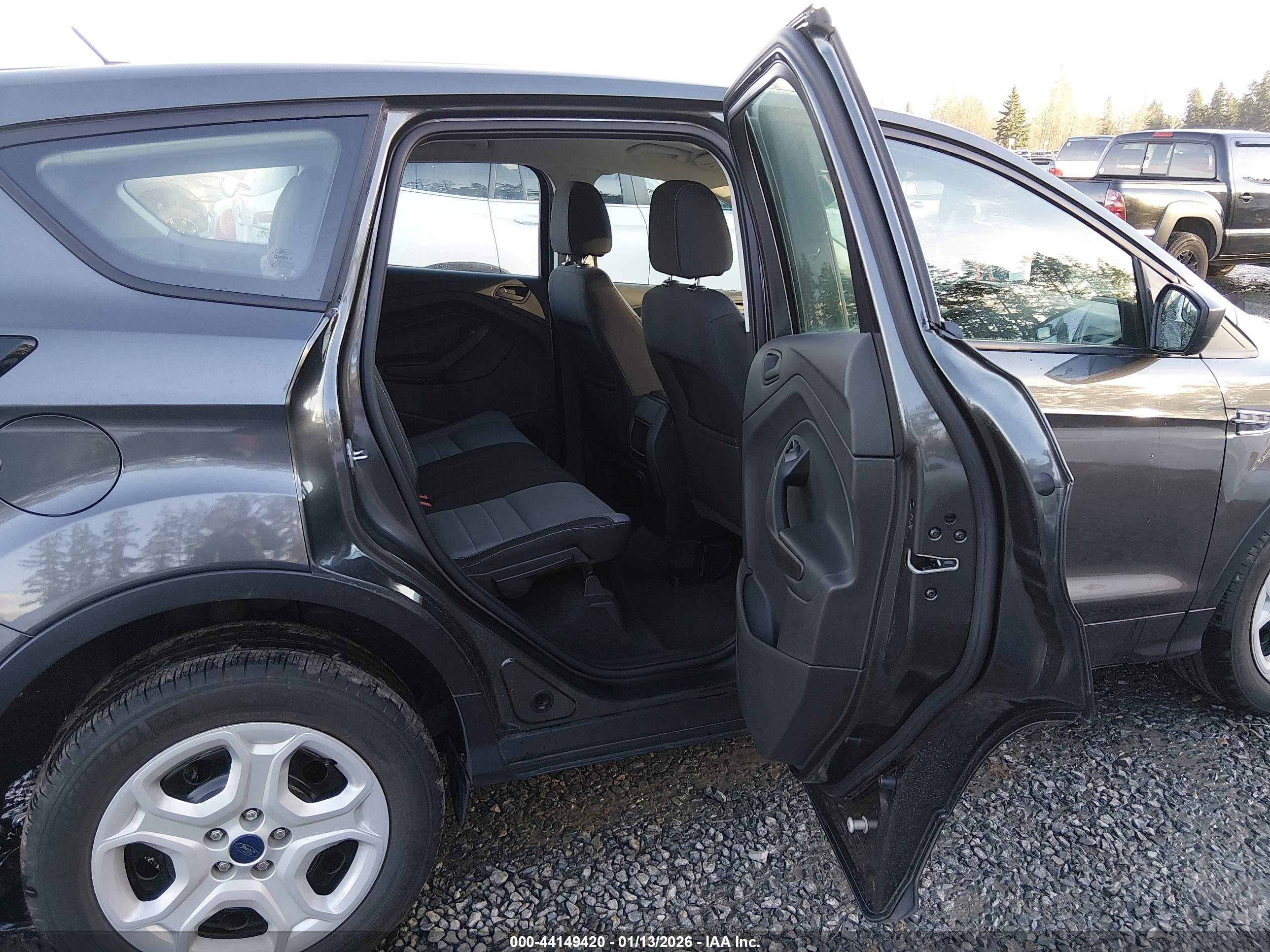 FORD ESCAPE image 8