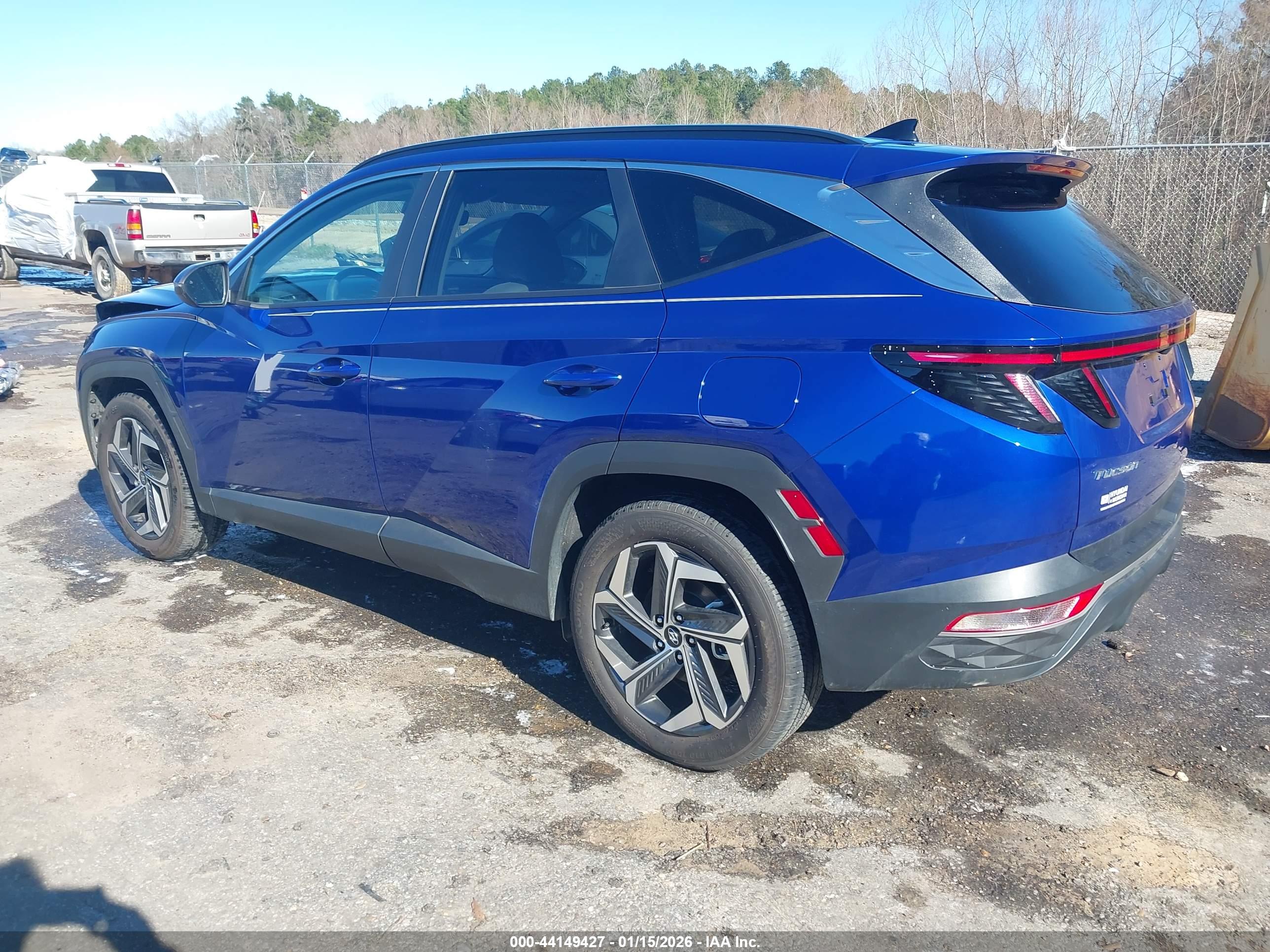 HYUNDAI TUCSON image 3