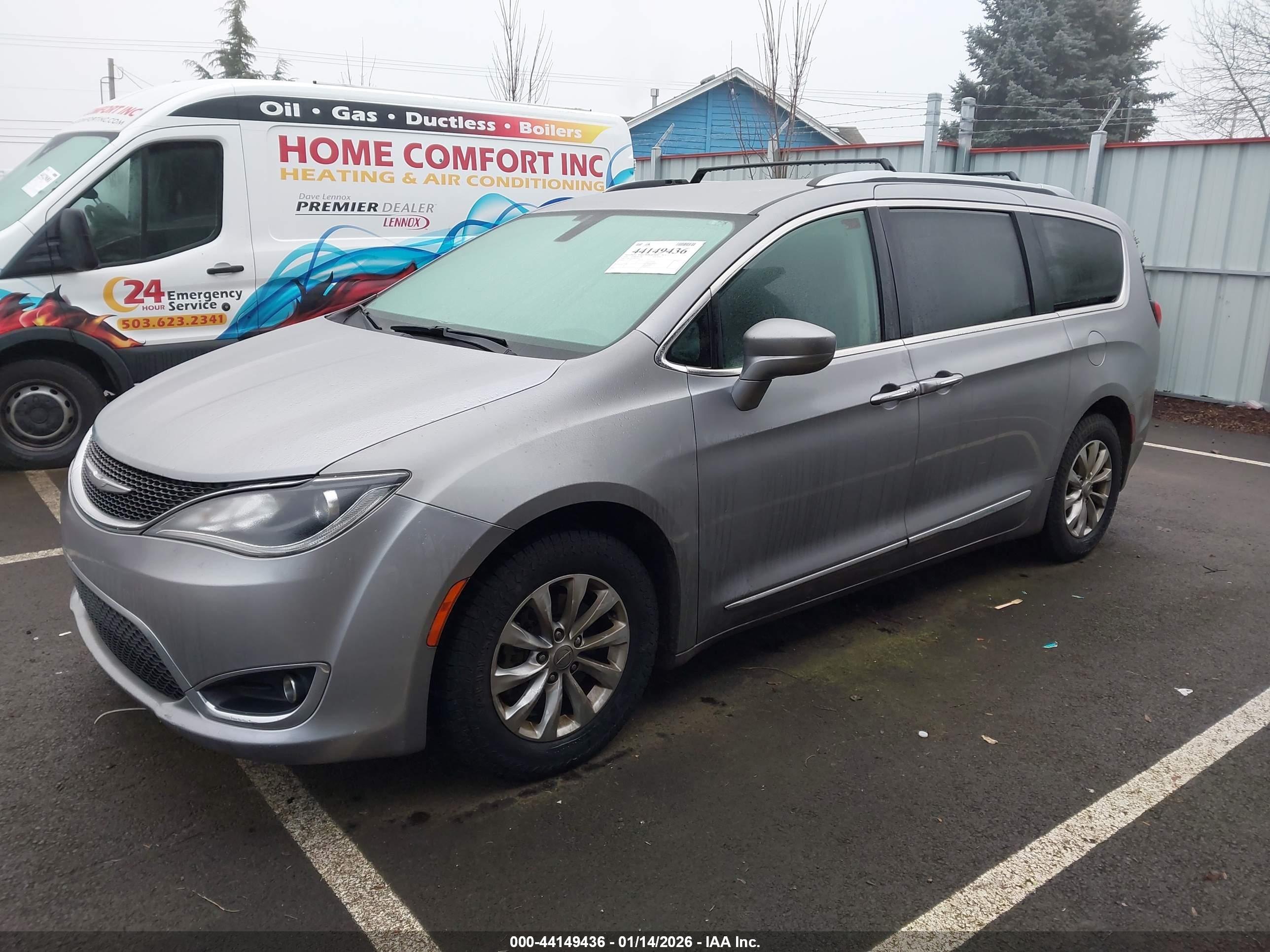CHRYSLER PACIFICA image 2