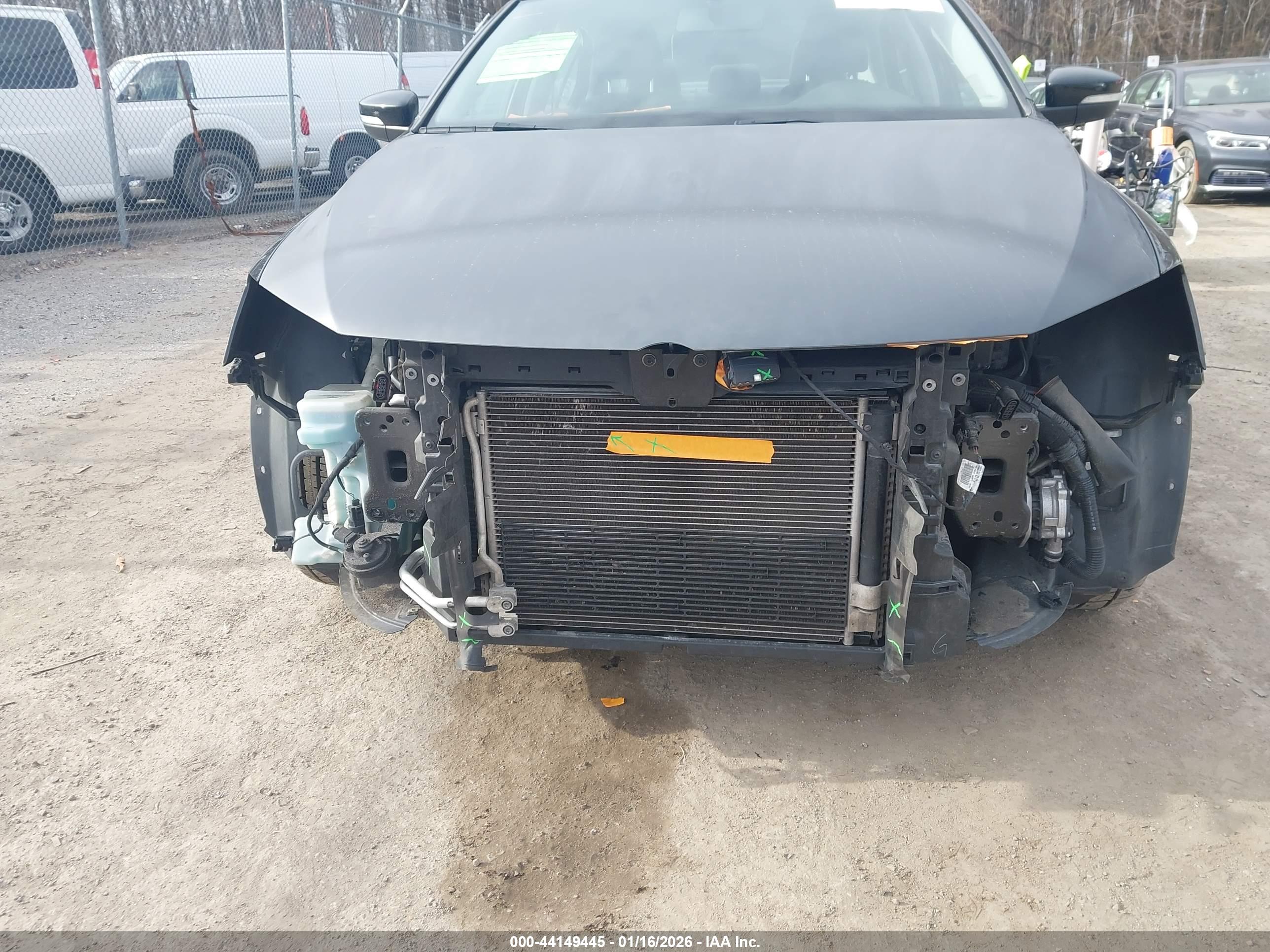VOLKSWAGEN JETTA image 6
