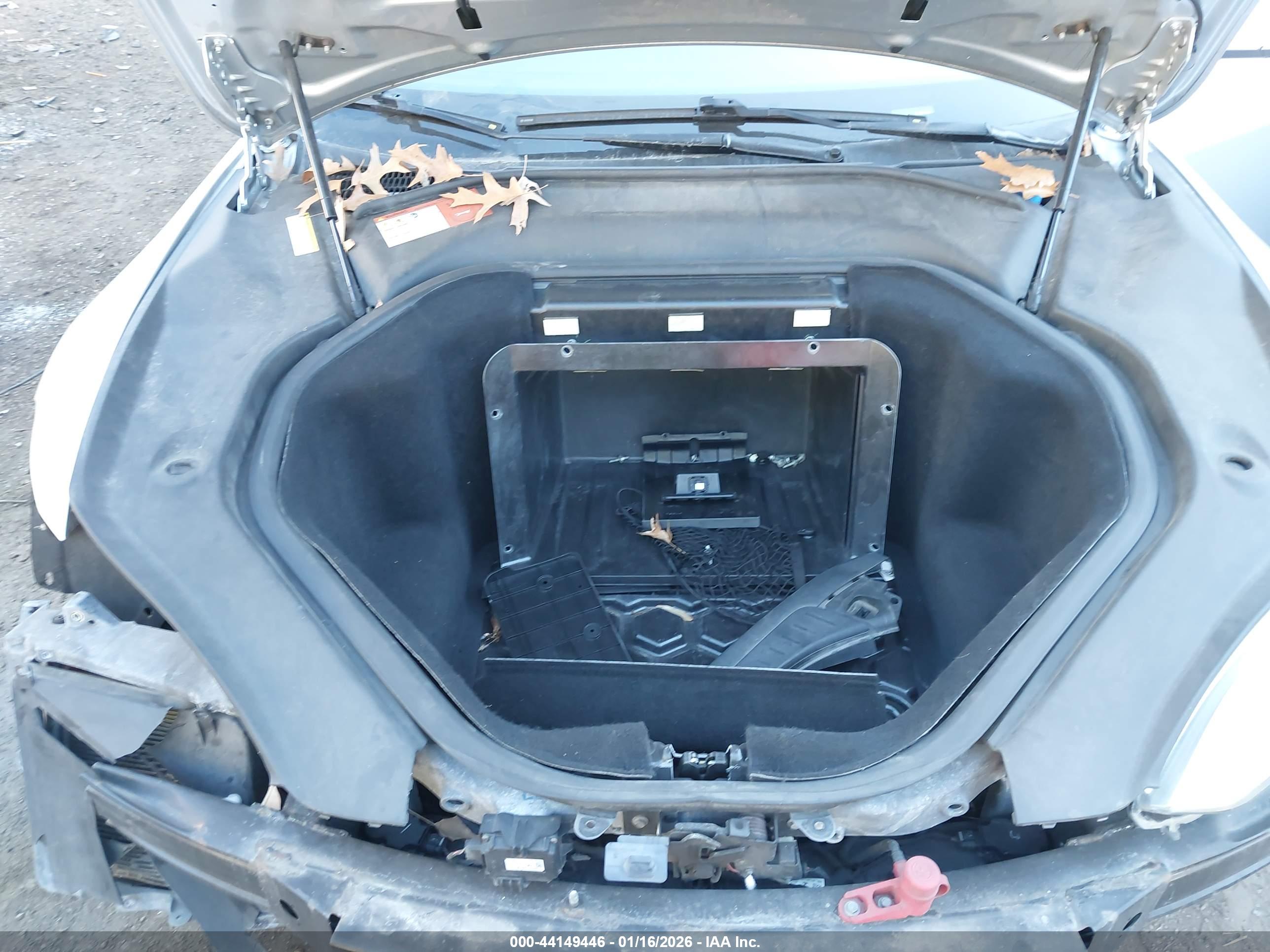 TESLA MODEL image 10