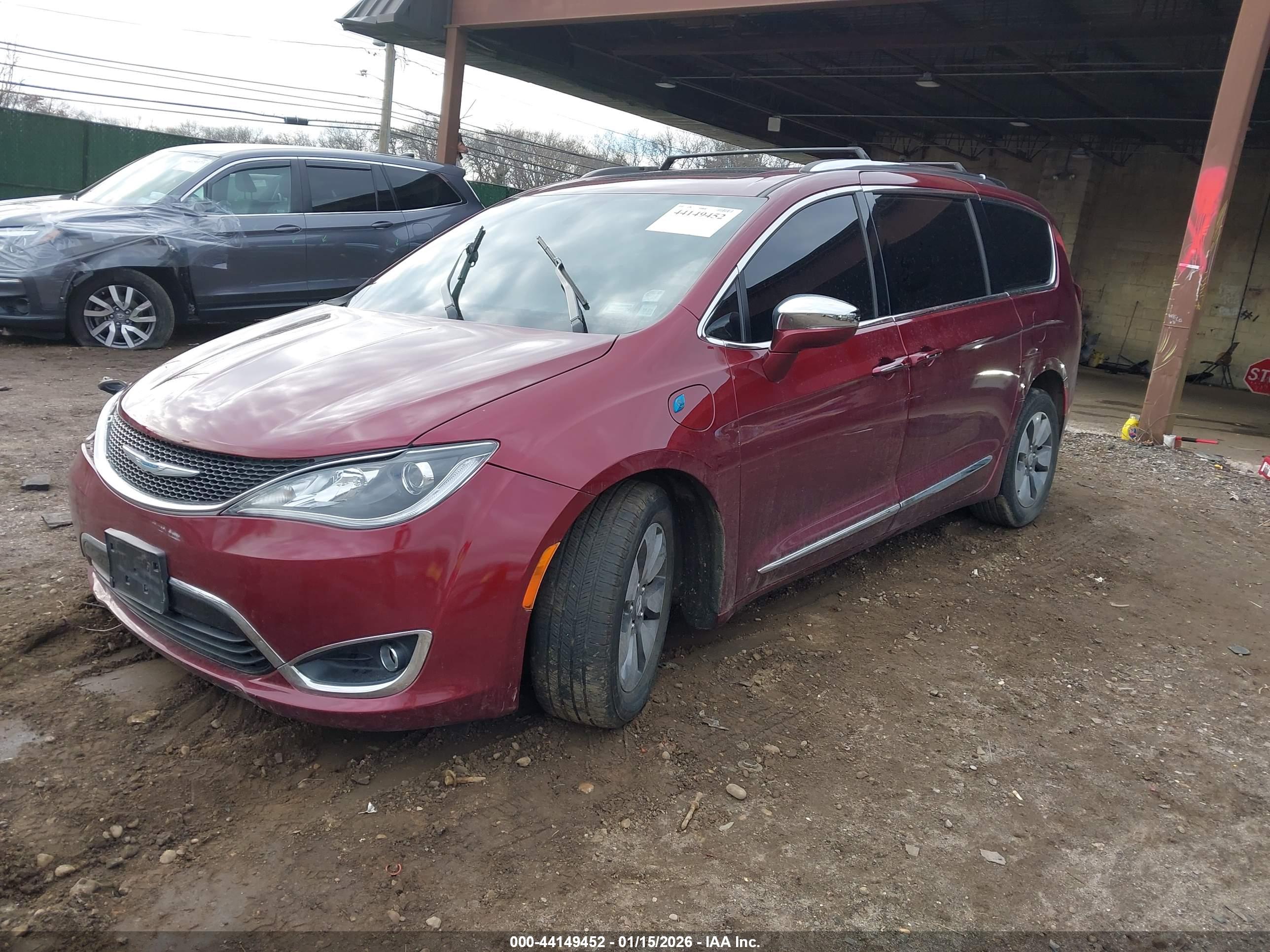 CHRYSLER PACIFICA image 2