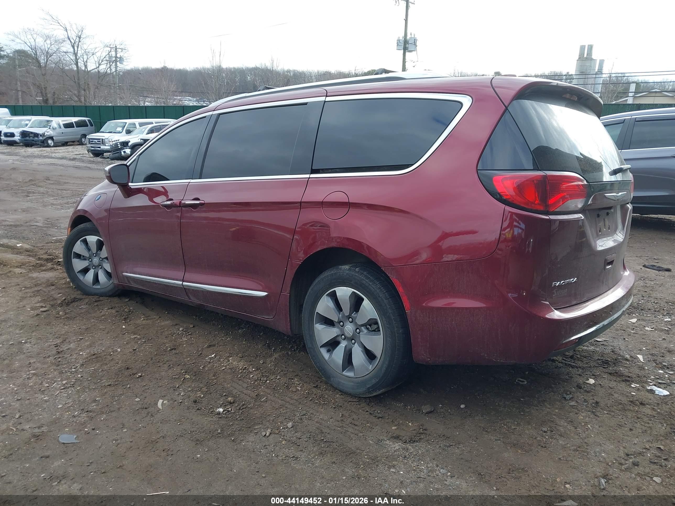 CHRYSLER PACIFICA image 3