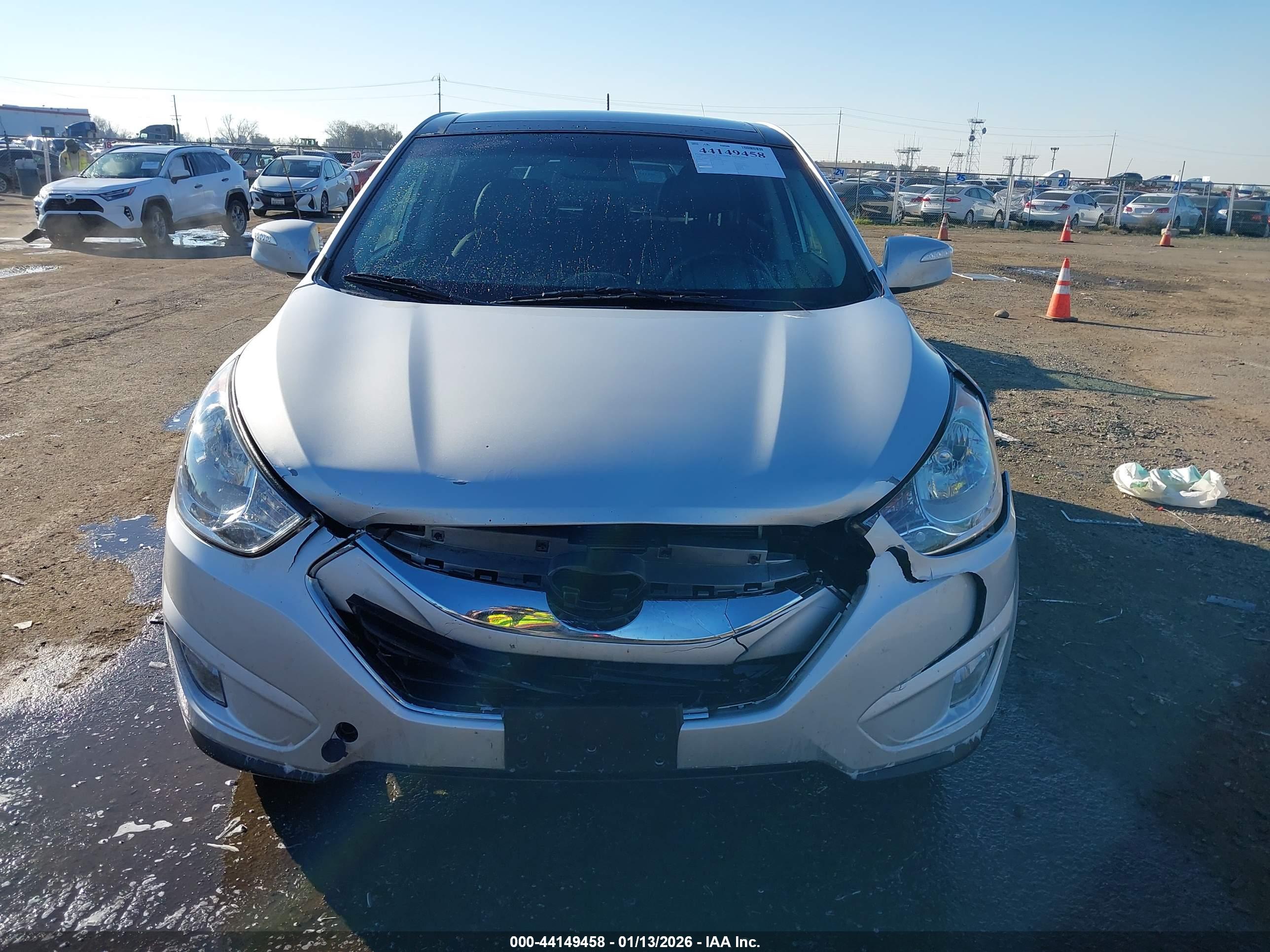 HYUNDAI TUCSON image 6