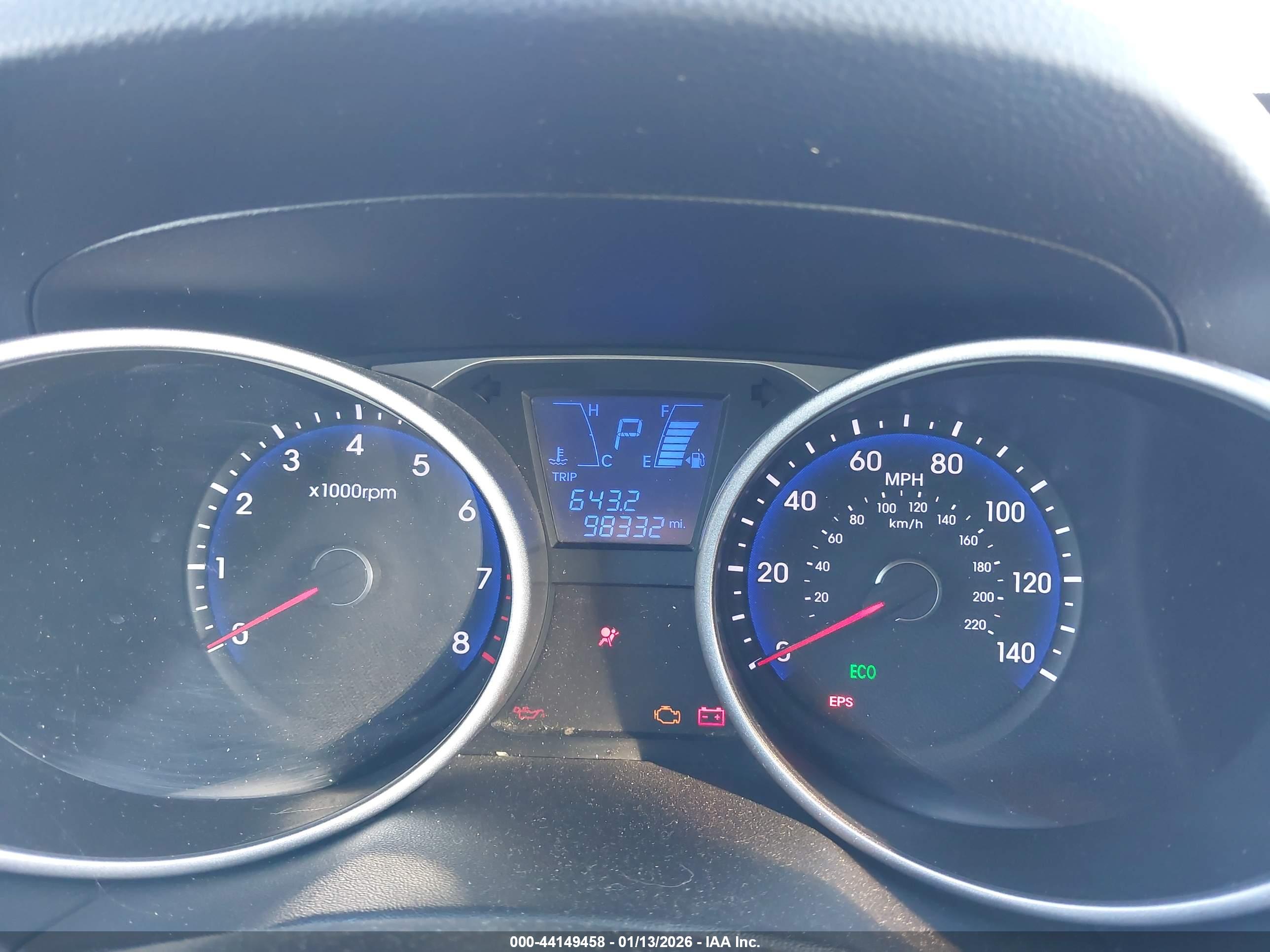 HYUNDAI TUCSON image 7