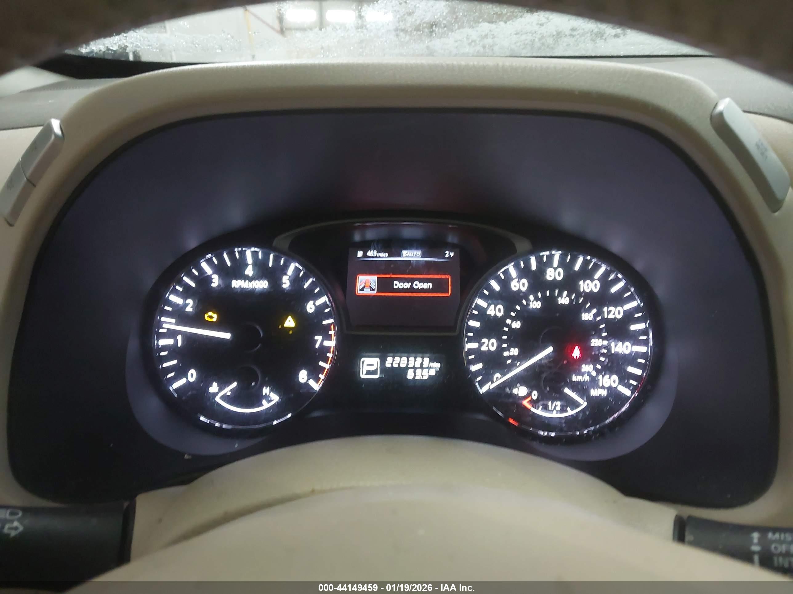 NISSAN PATHFINDER image 7