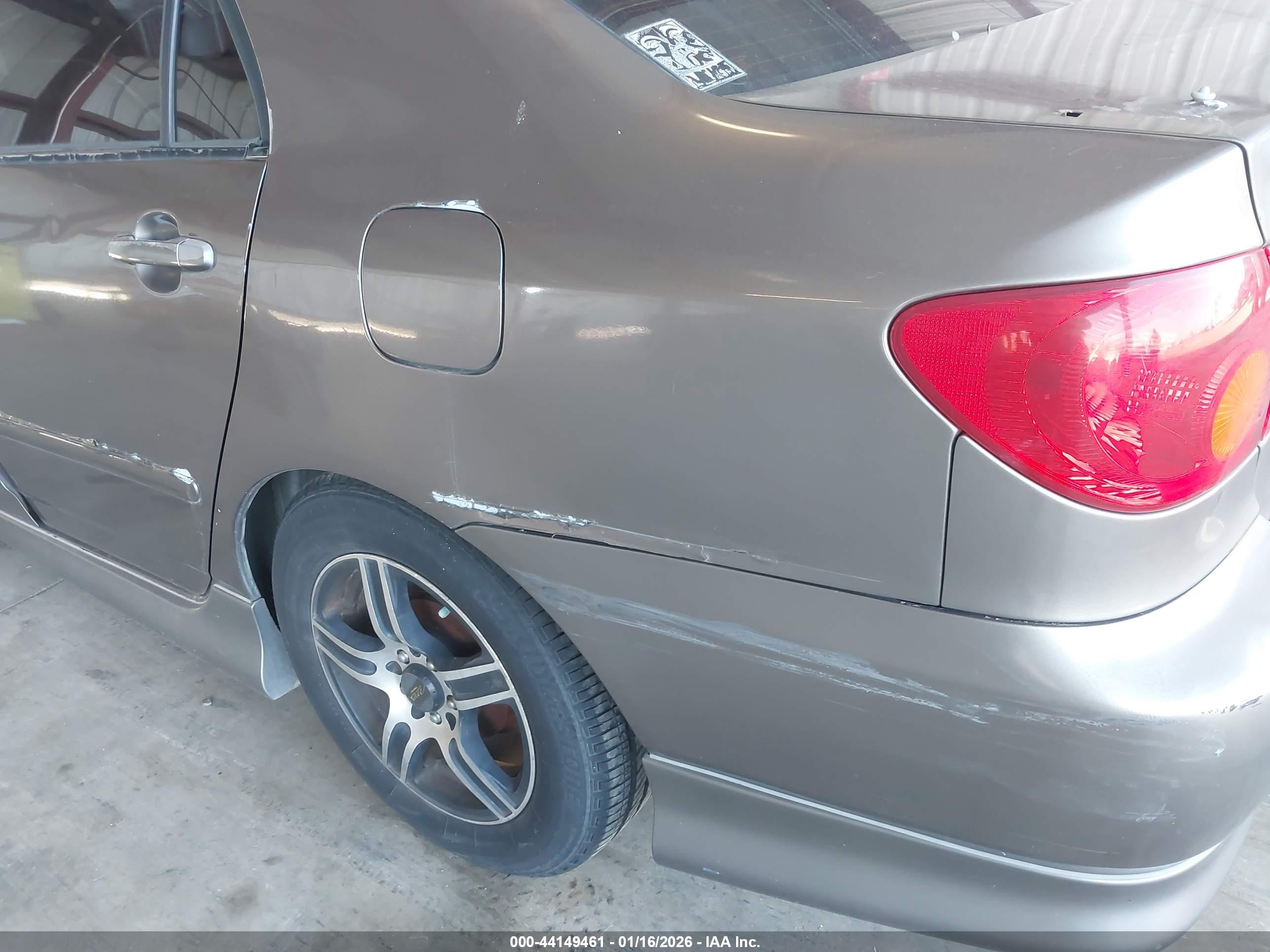 TOYOTA COROLLA image 6