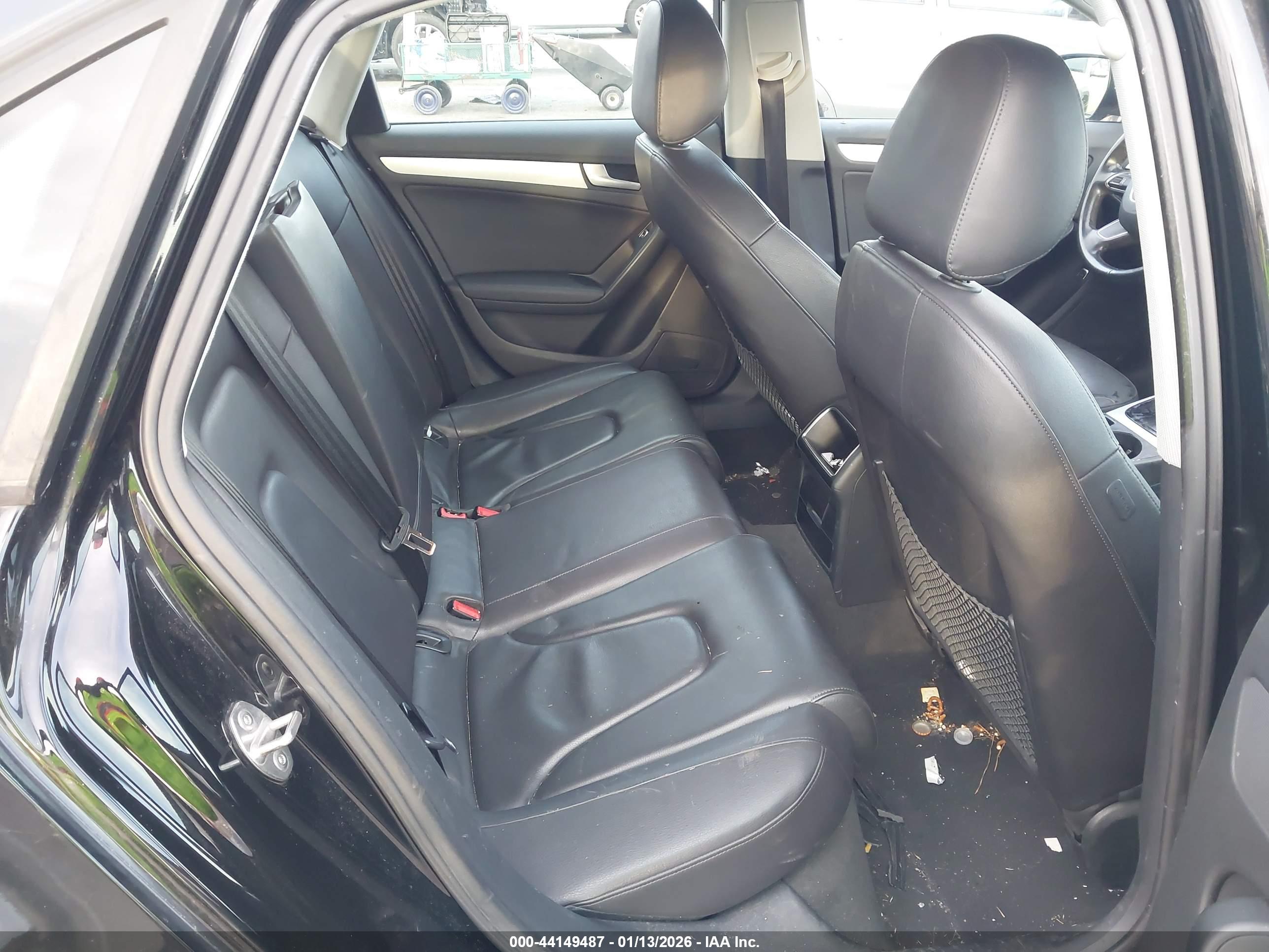 AUDI A4 image 8