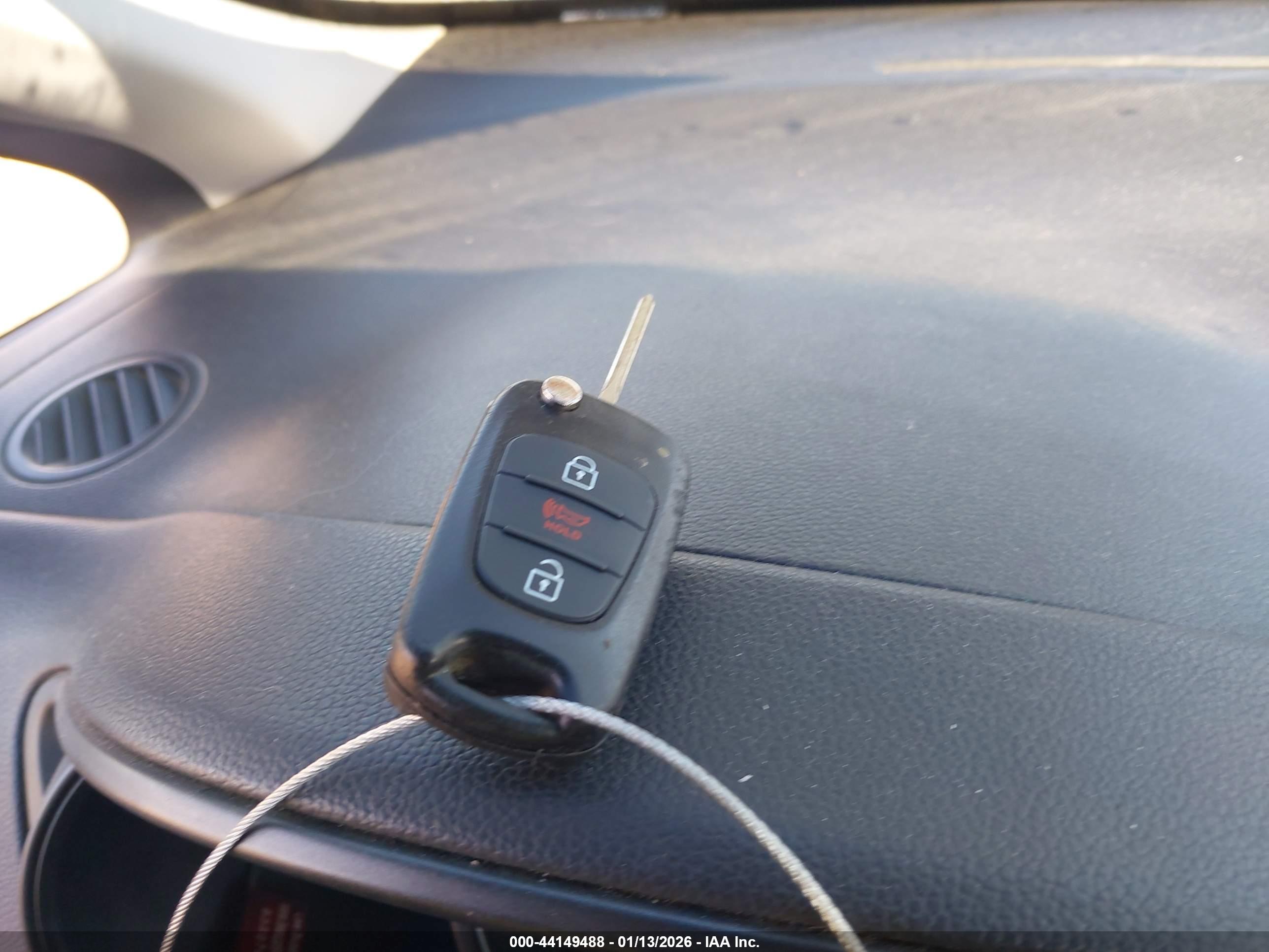 KIA RIO image 11