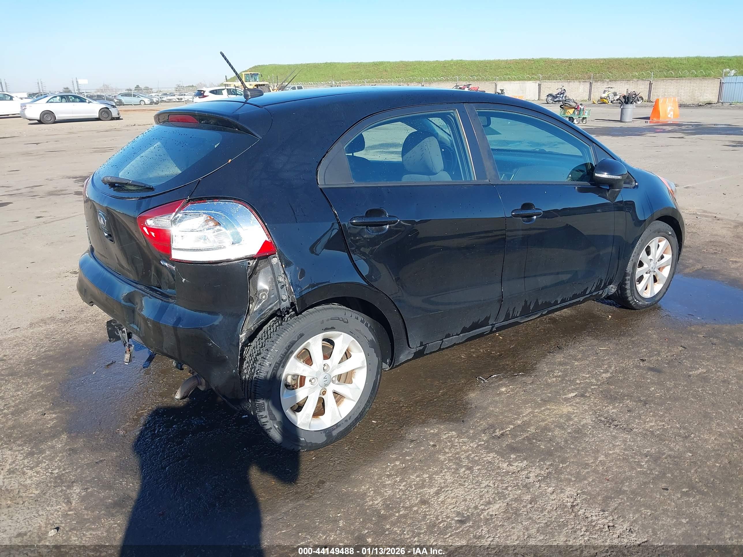 KIA RIO image 4