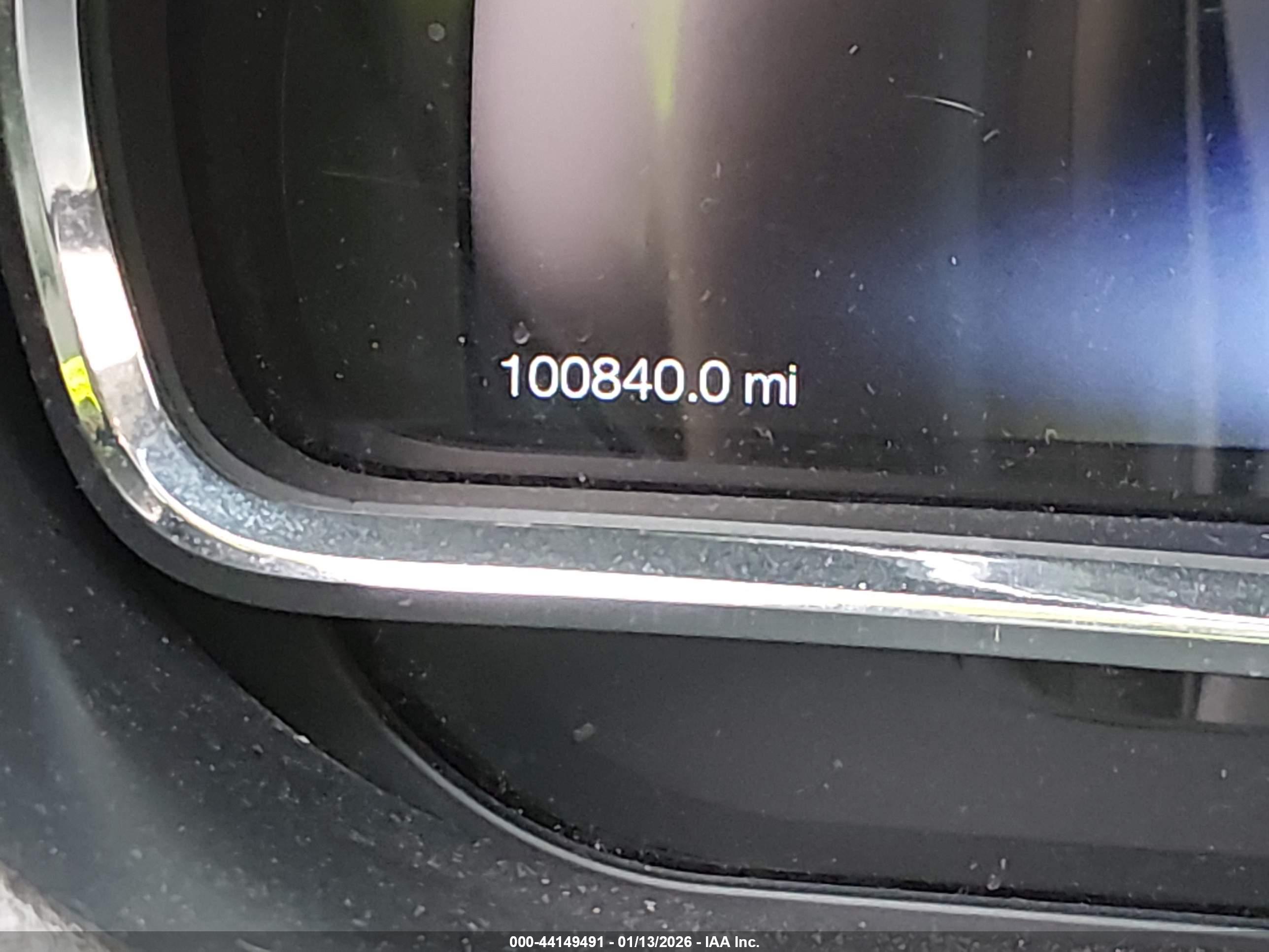 LINCOLN MKT image 7