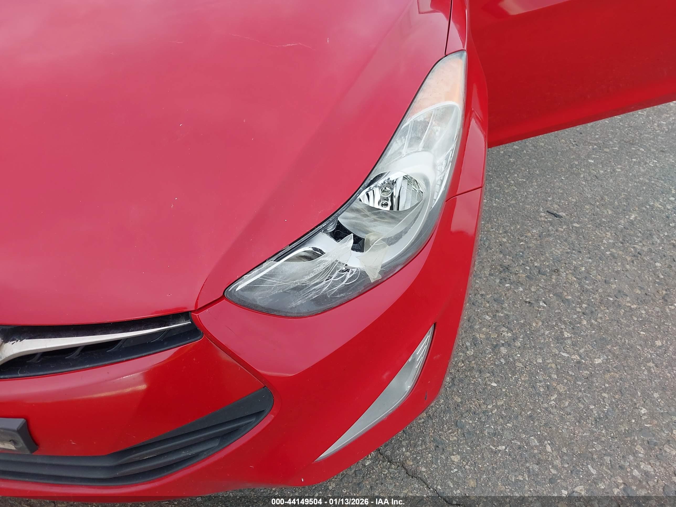 HYUNDAI ELANTRA image 6