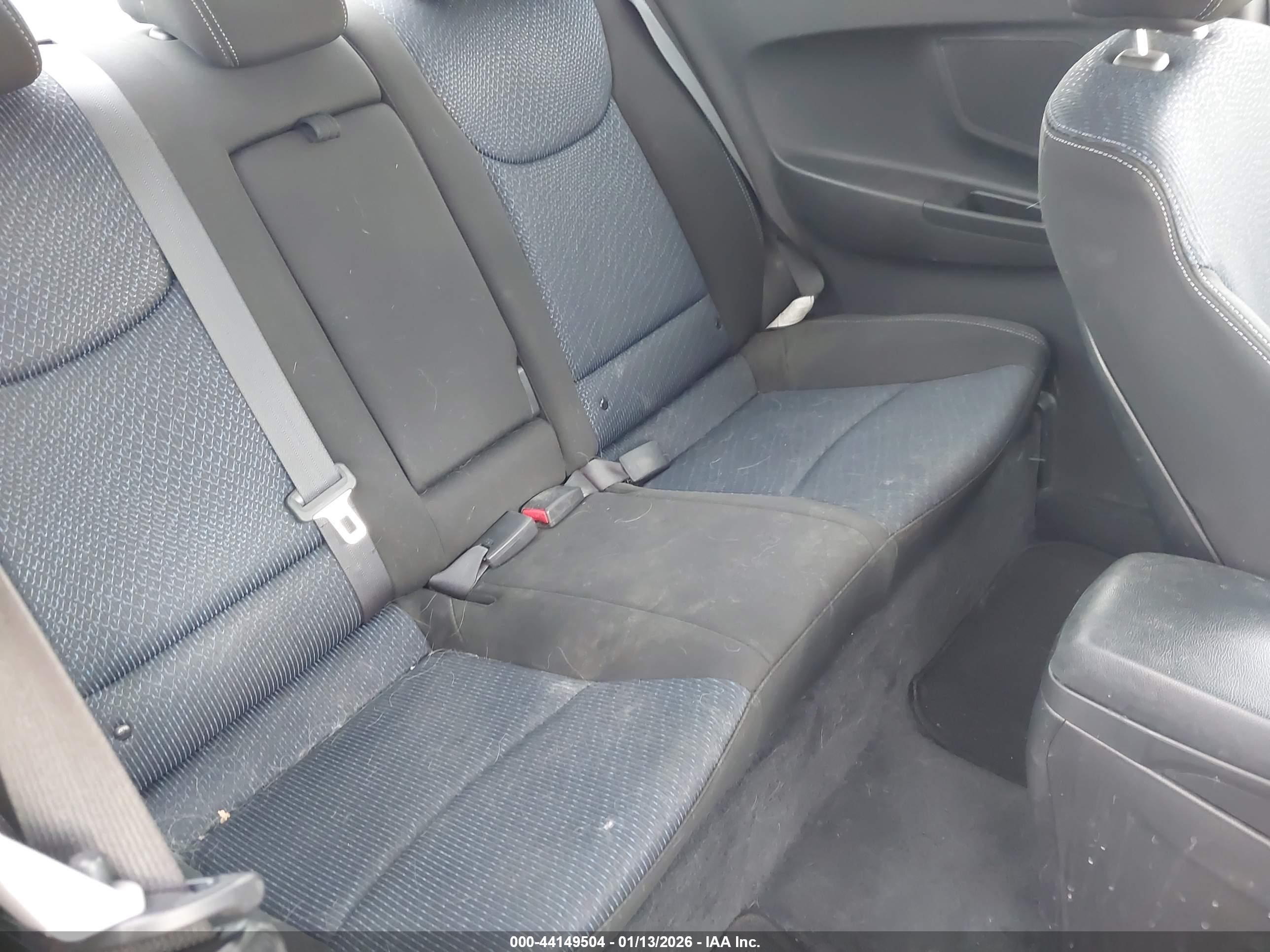 HYUNDAI ELANTRA image 8