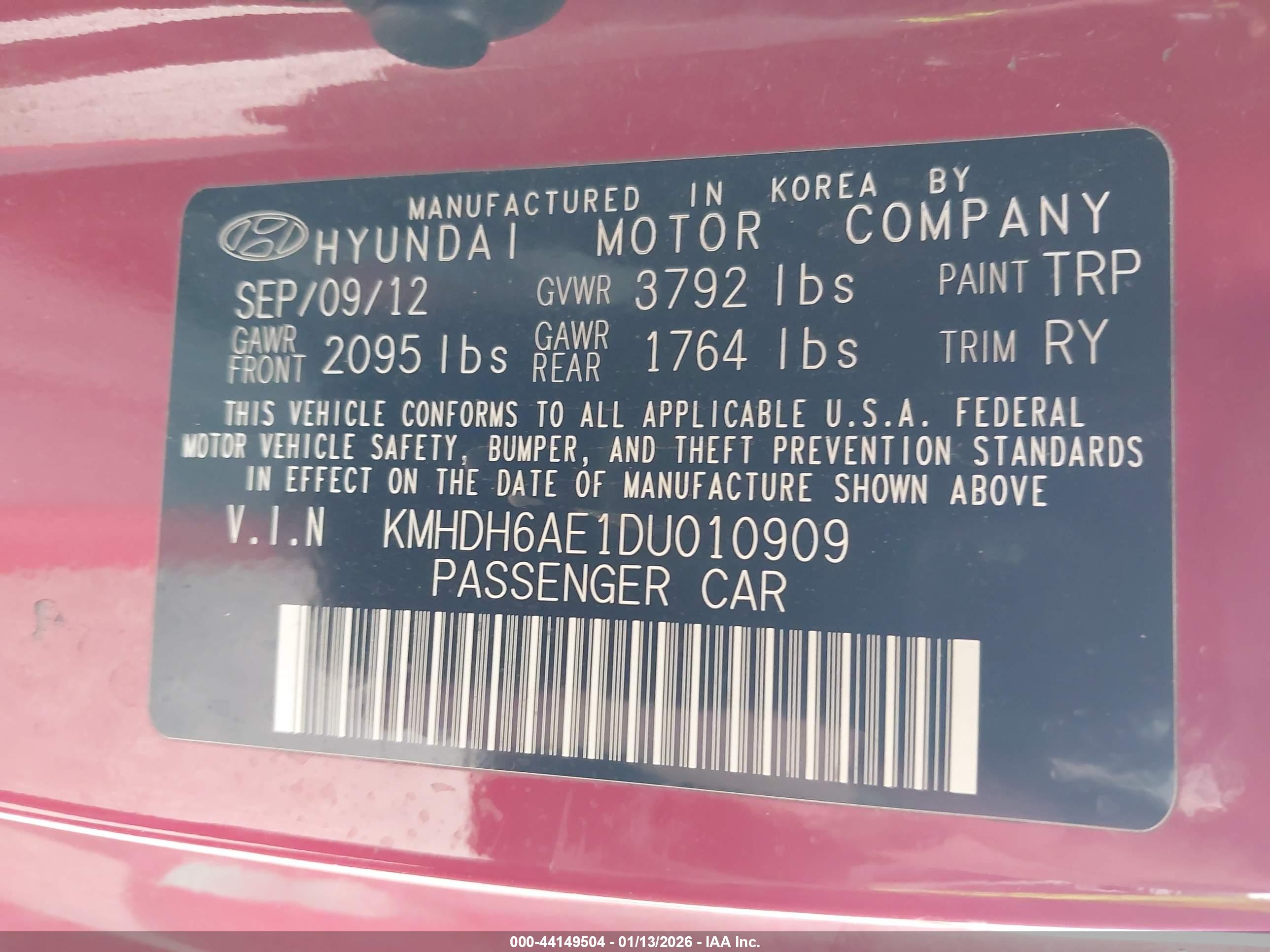 HYUNDAI ELANTRA image 9