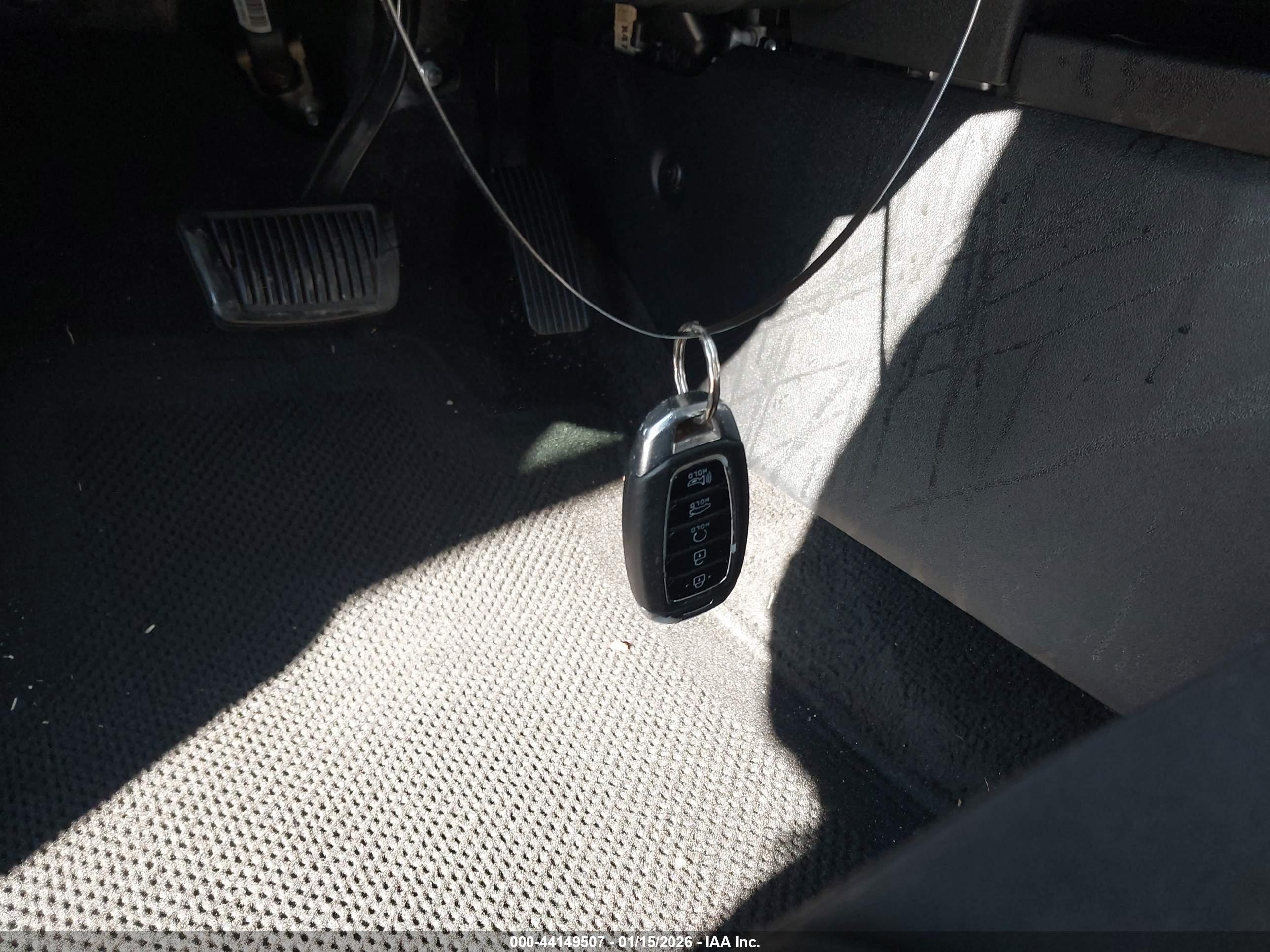 HYUNDAI ELANTRA image 11