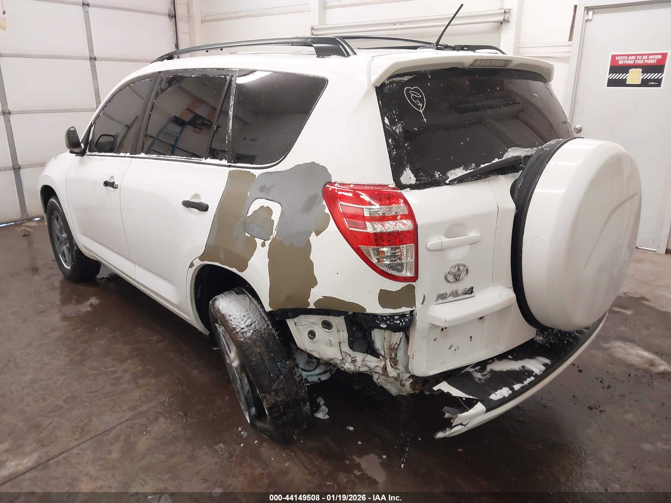 TOYOTA RAV4 image 6
