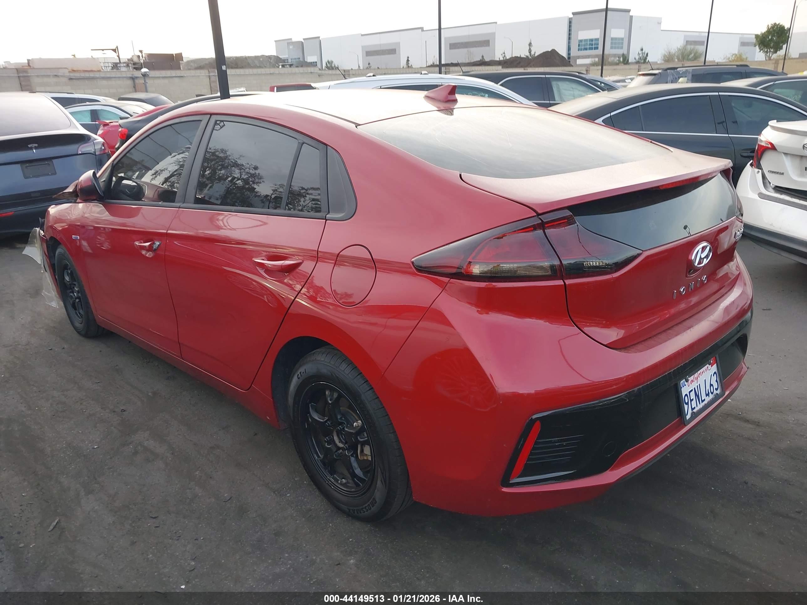 HYUNDAI IONIQ image 3