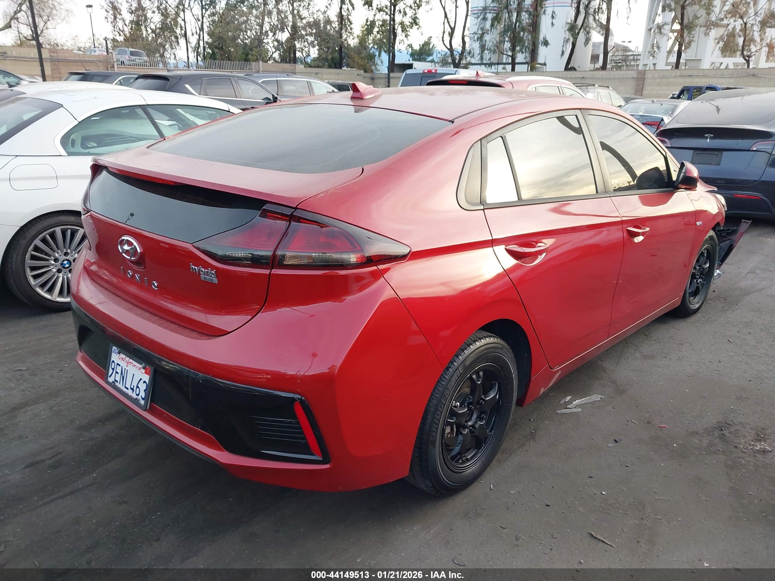 HYUNDAI IONIQ image 4