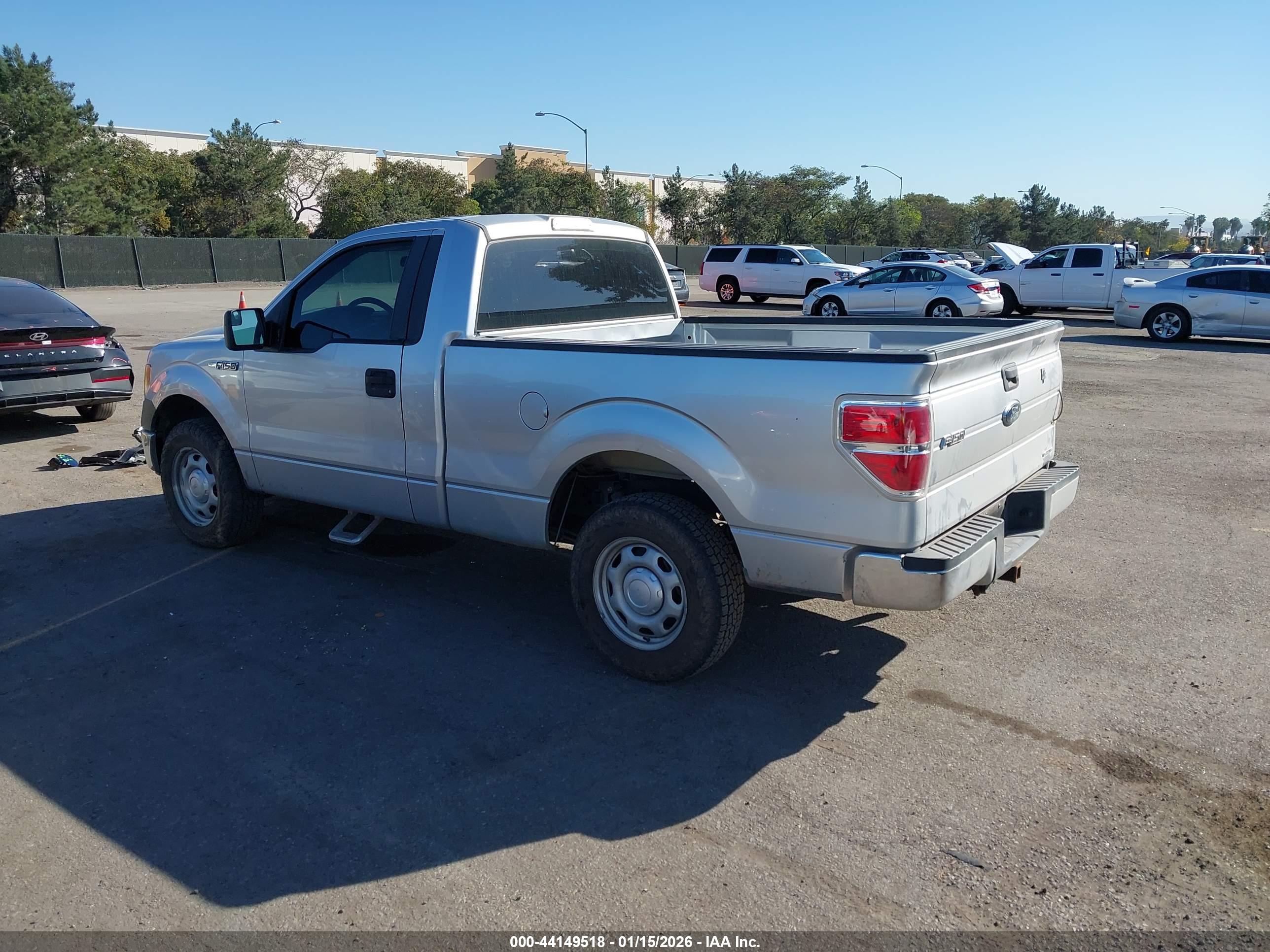 FORD F-150 image 3