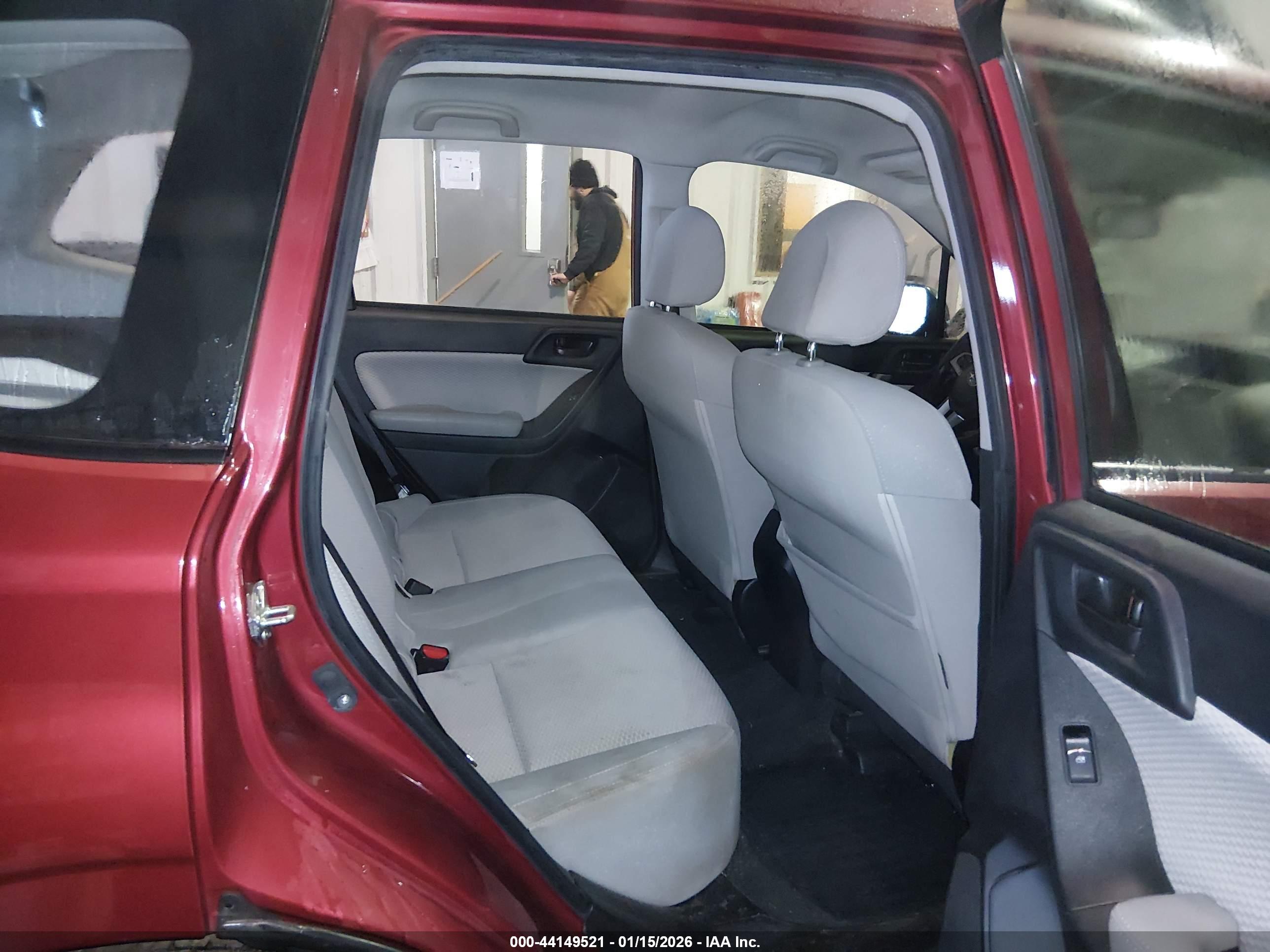 SUBARU FORESTER image 8