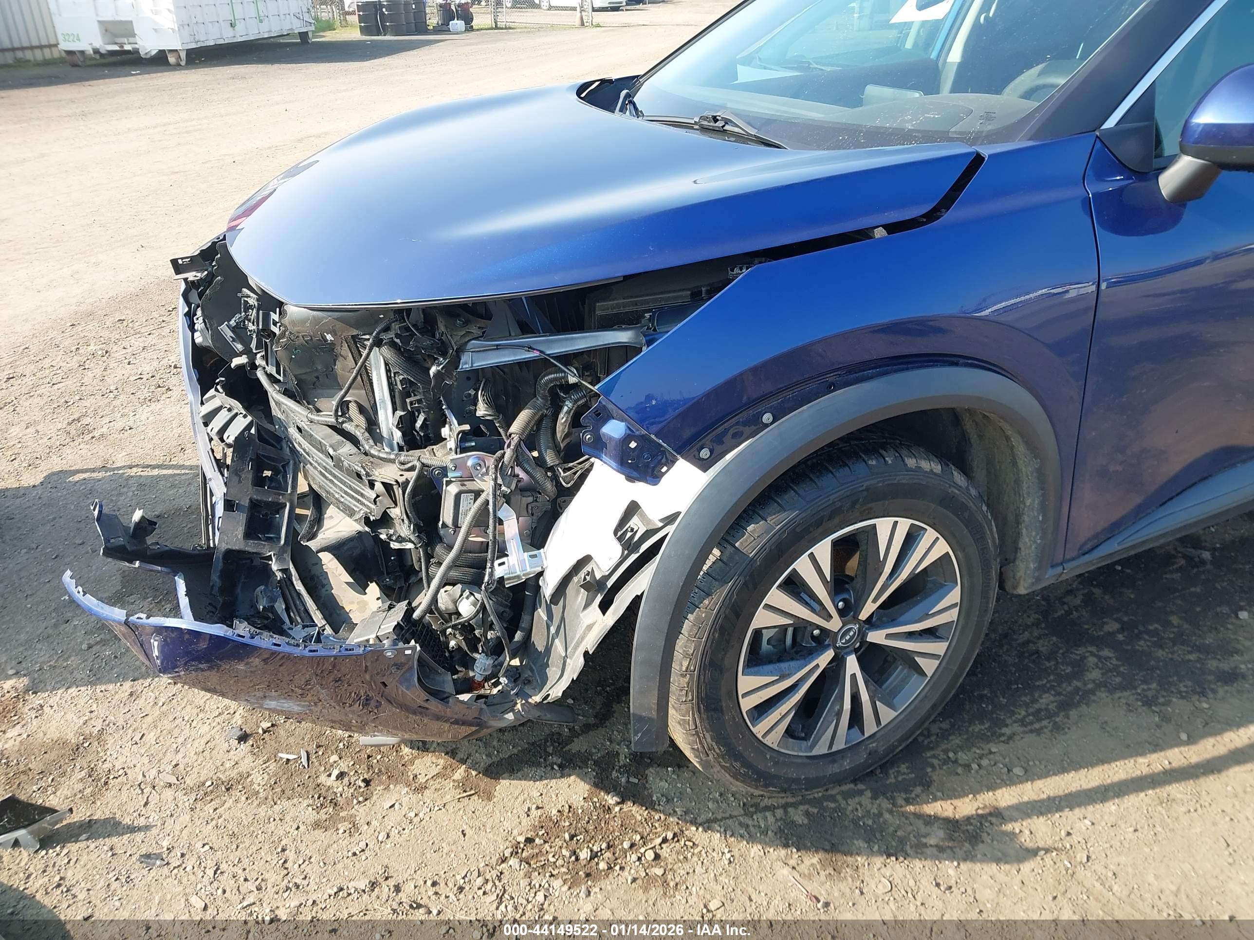 NISSAN ROGUE image 6