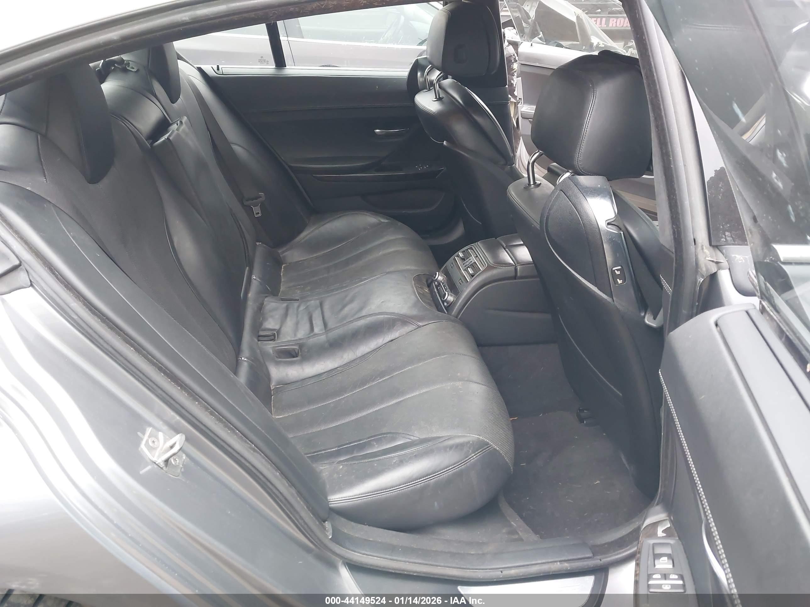 BMW 650I image 8