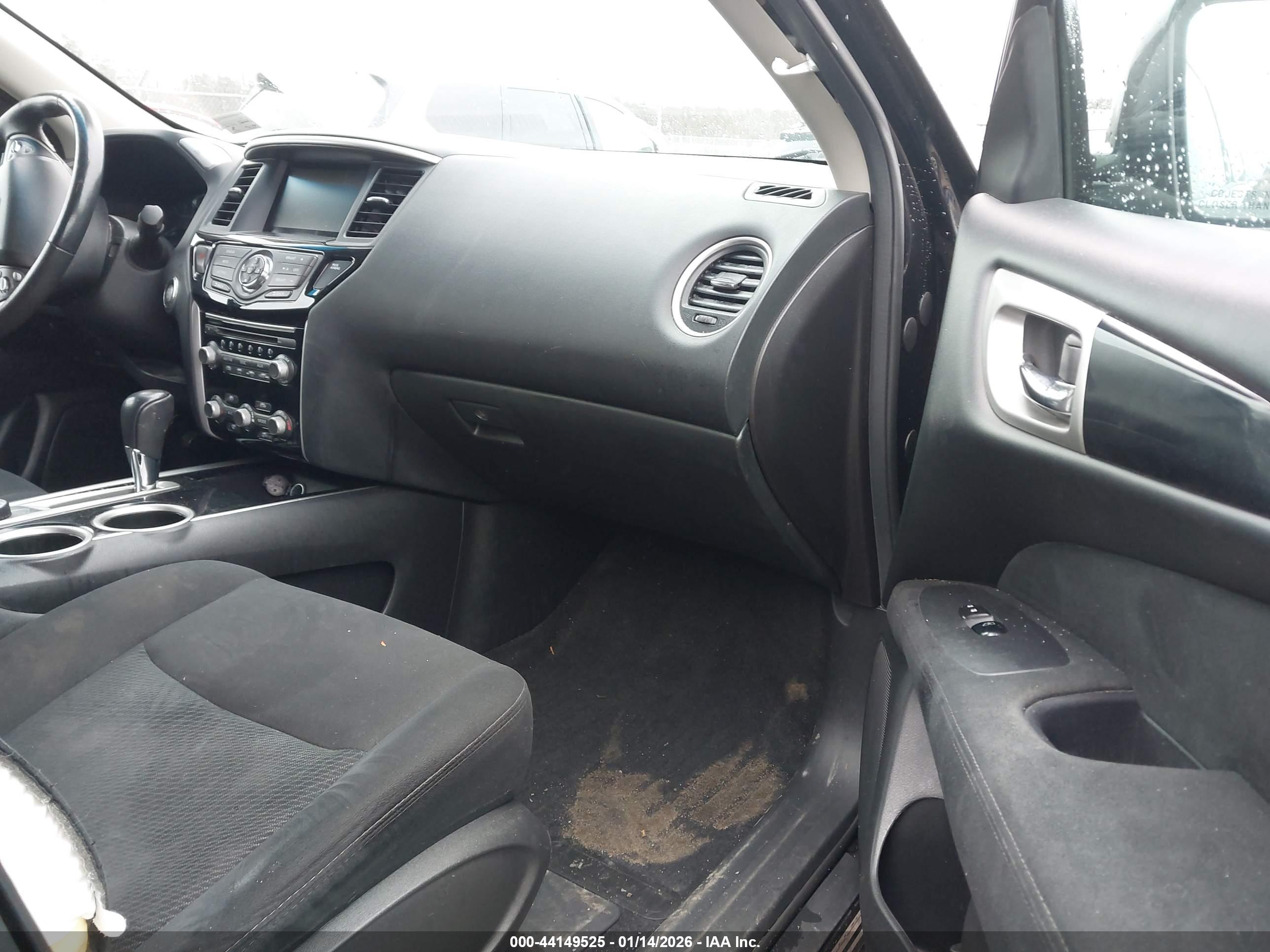 NISSAN PATHFINDER image 5