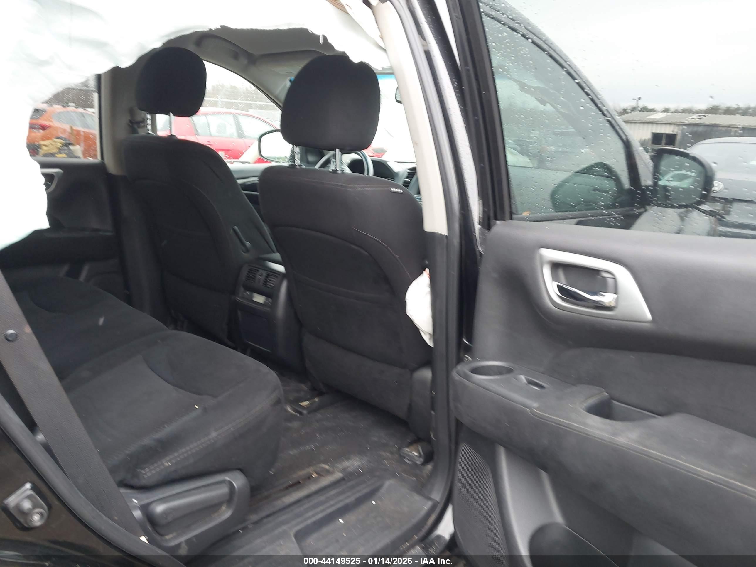 NISSAN PATHFINDER image 8