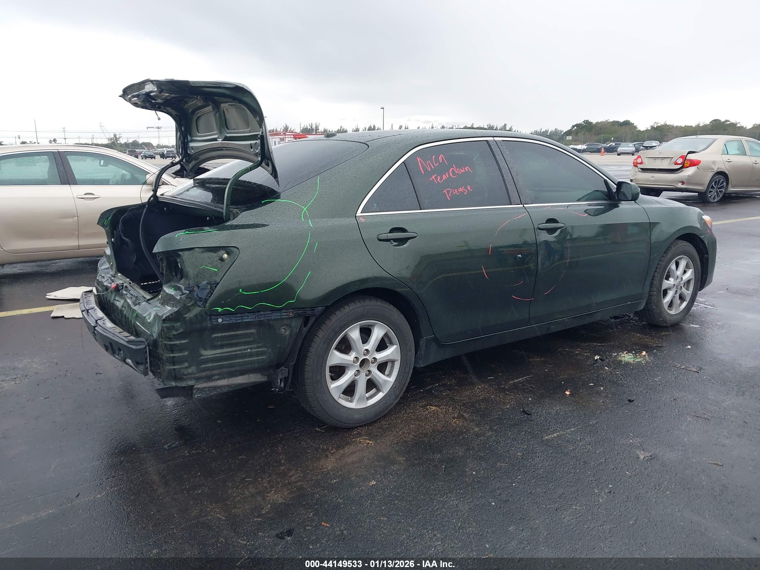 TOYOTA CAMRY image 4